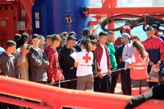 Resgatados 160 migrantes em cinco embarcações no Estreito de Gibraltar