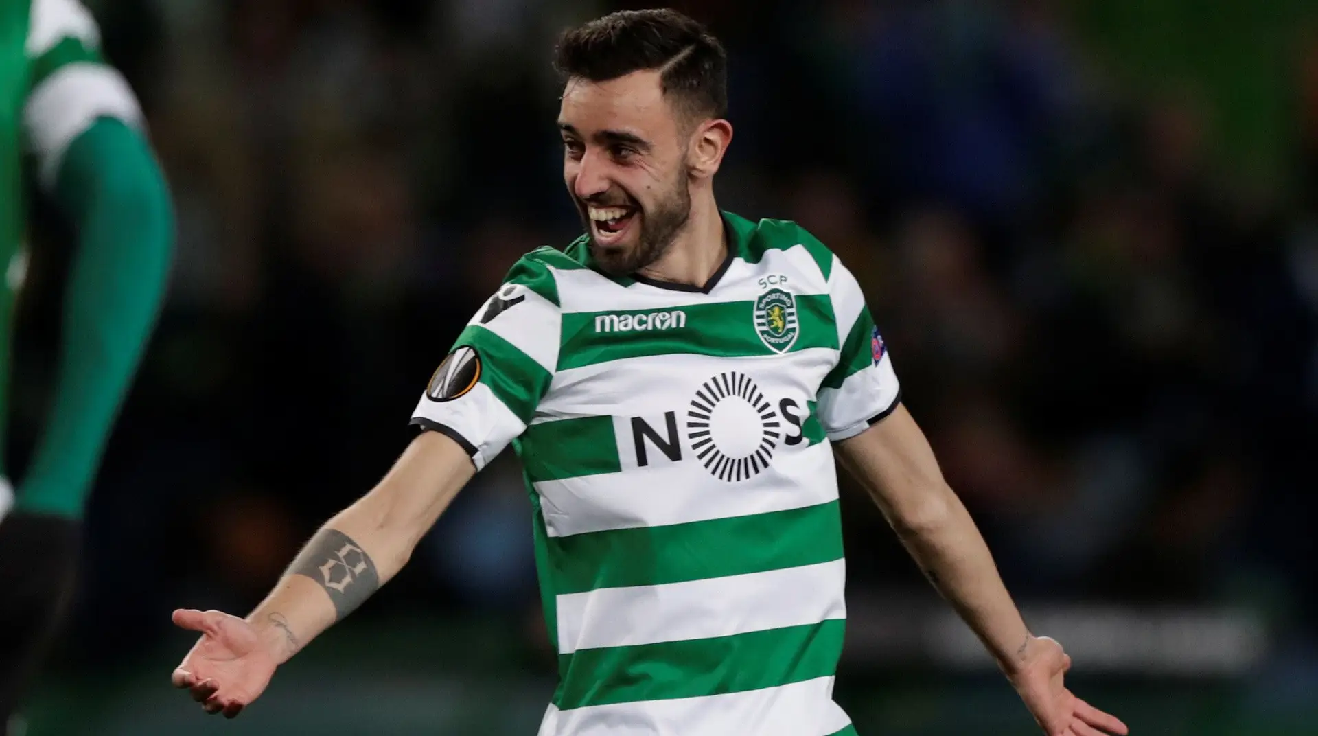 Bruno Fernandes assina novo contrato com o Sporting até 2023