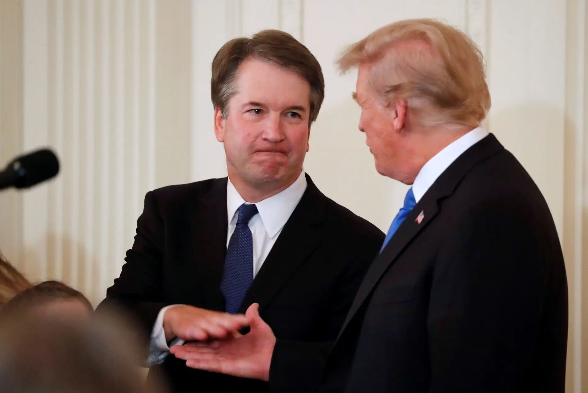 Trump ordena ao FBI que investigue acusações a Kavanaugh