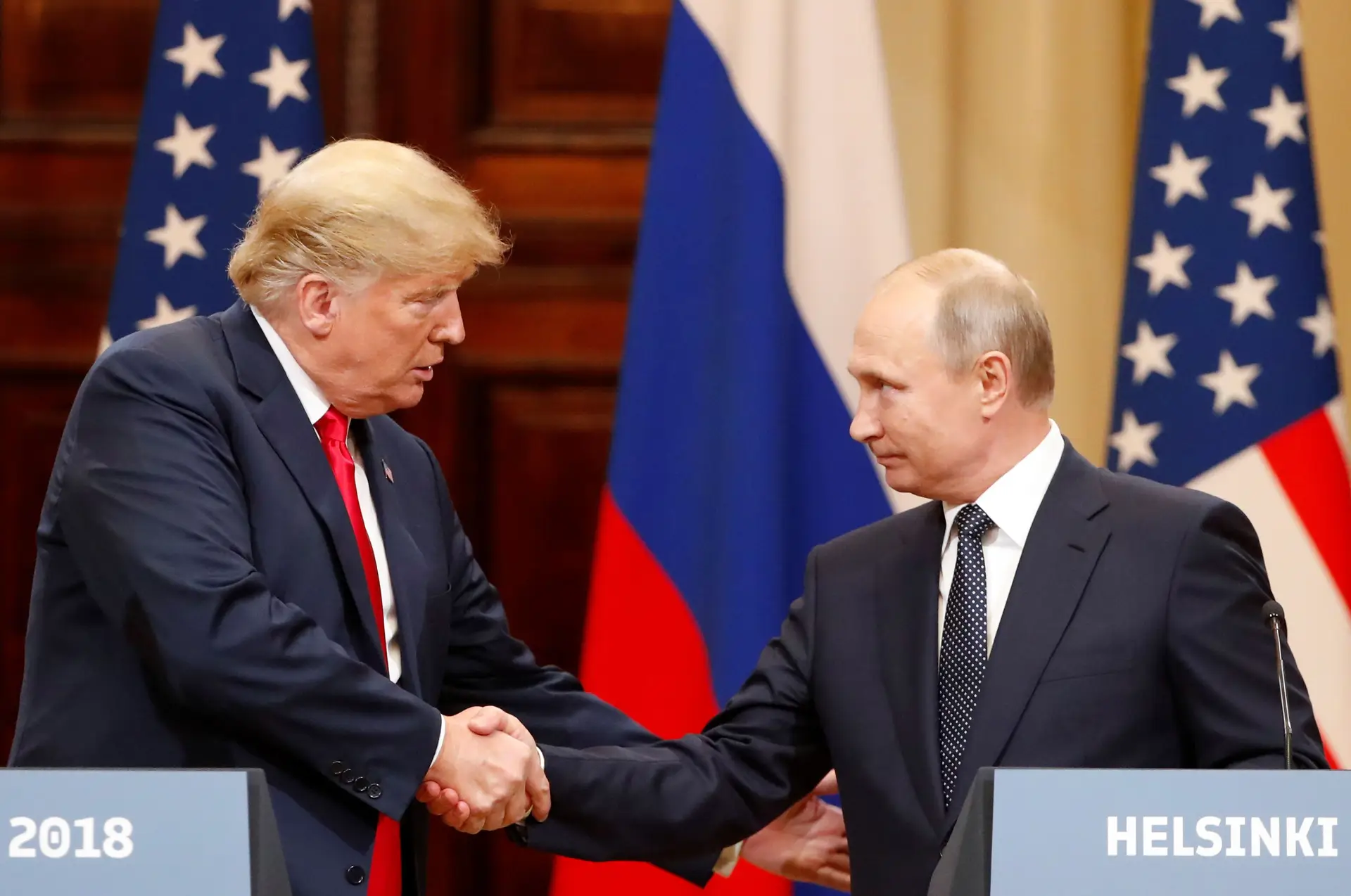 Trump anuncia intenção de manter novo encontro com Putin