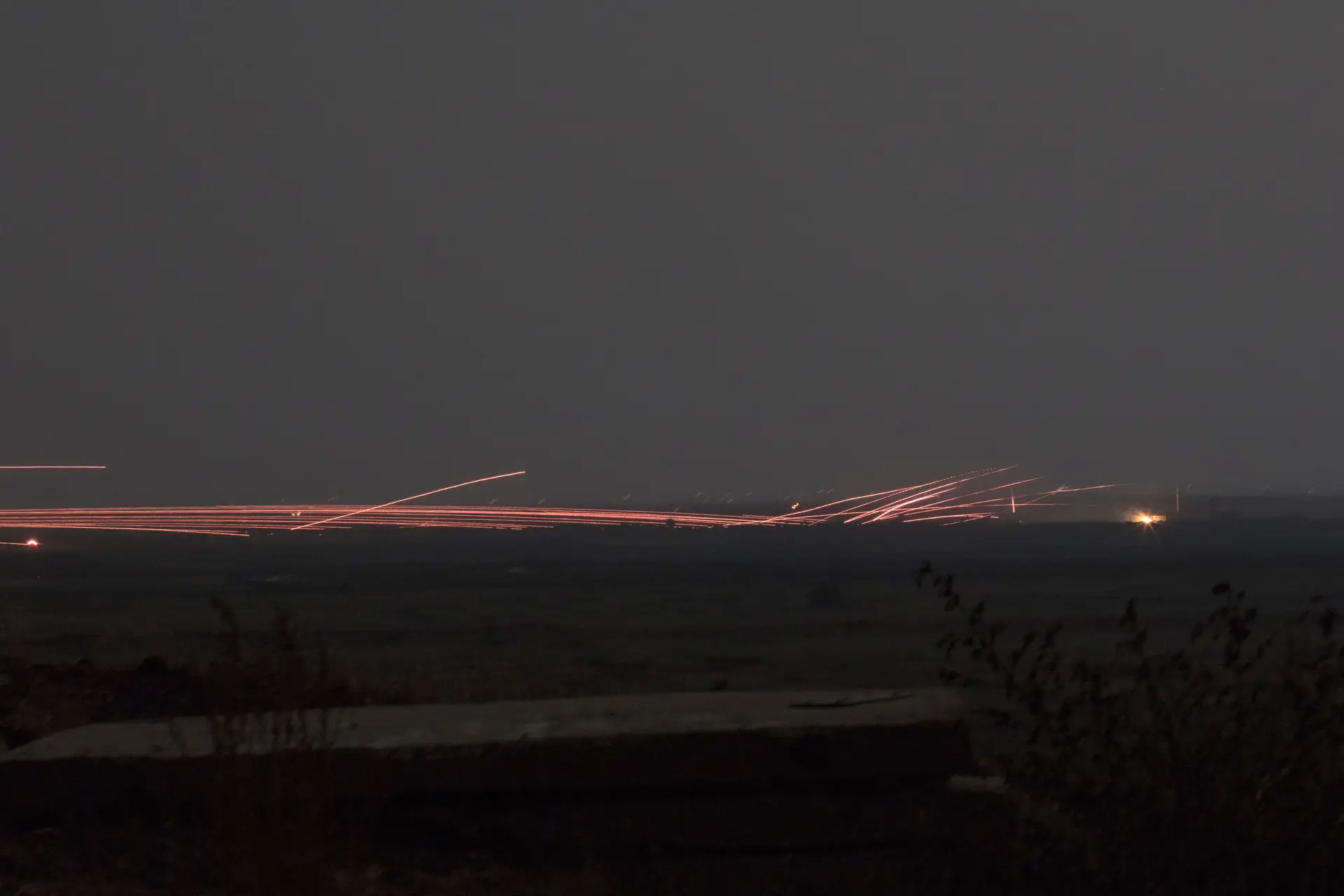 Israel bombardeia base de lançamento de mísseis na Síria