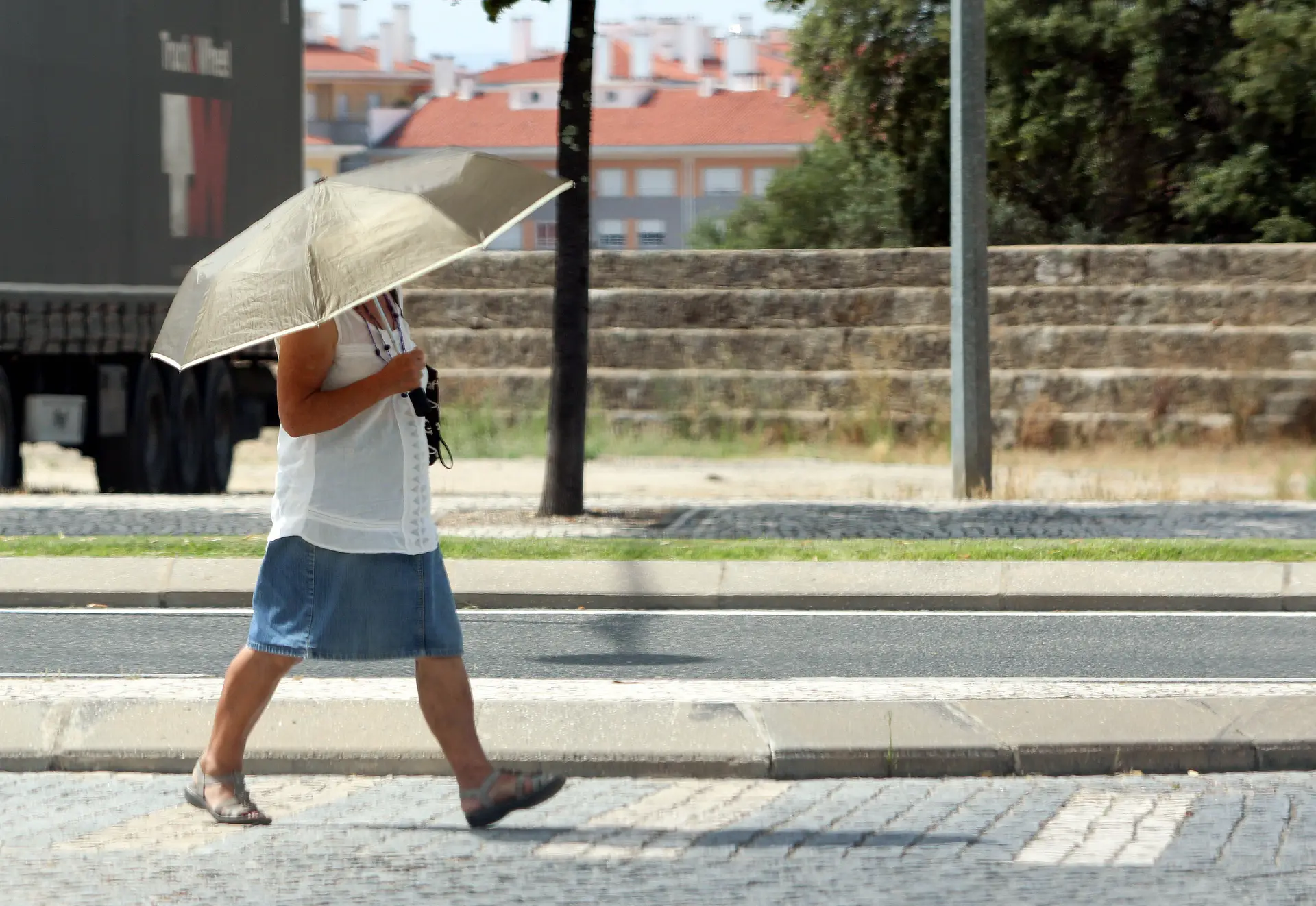 Calor leva 1.200 pessoas ao hospital do Funchal nos últimos três dias