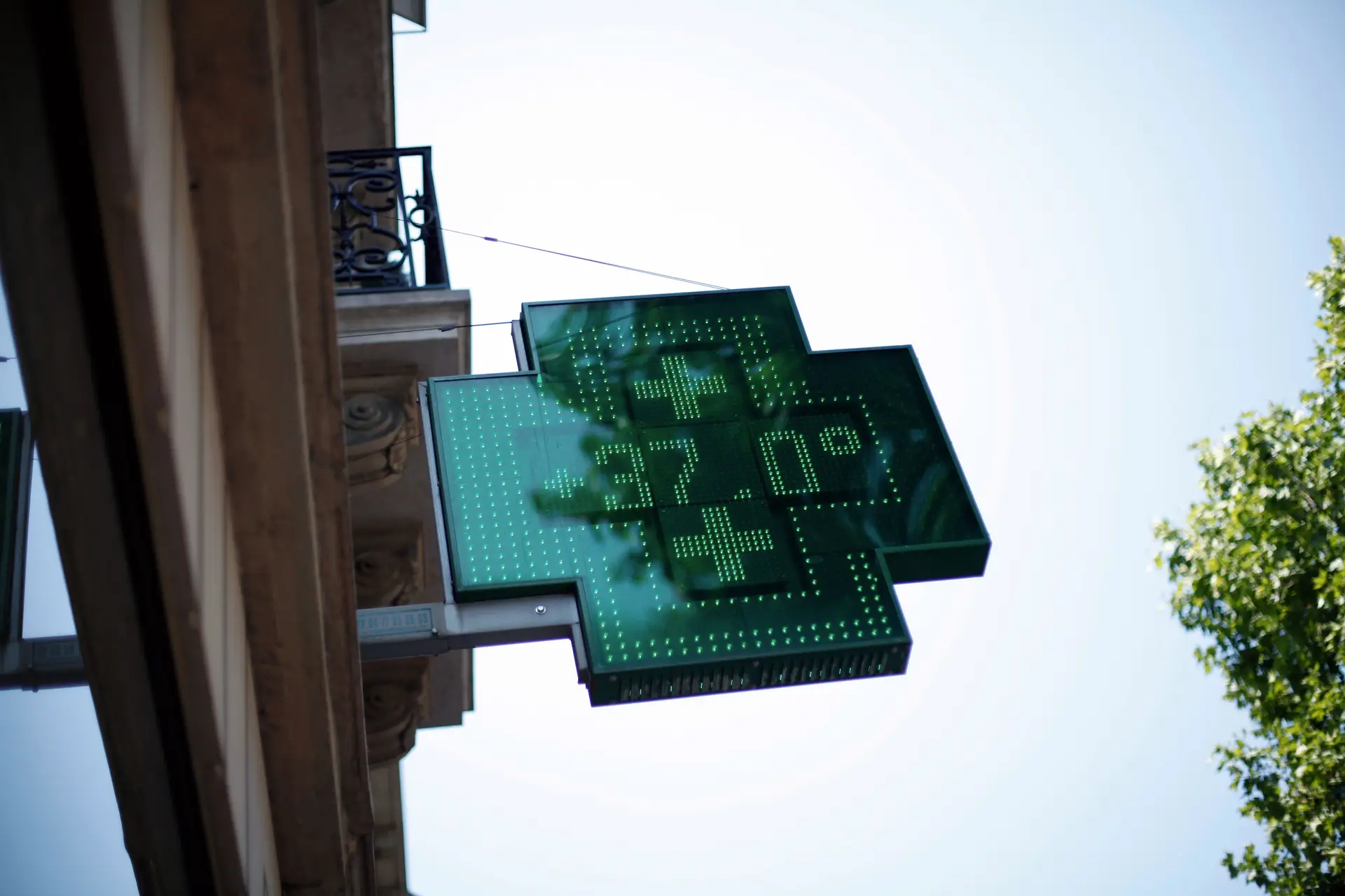 Calor coloca 14 distritos em aviso amarelo a partir de sábado