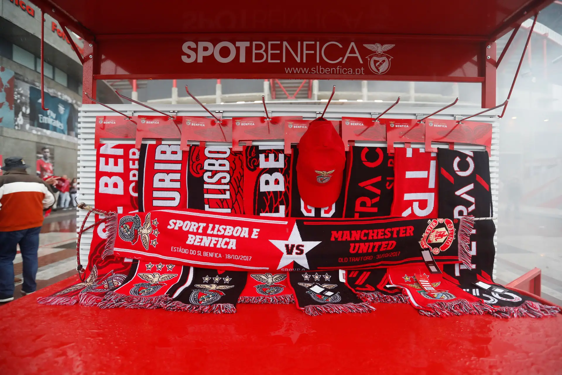 Benfica fala em decisão "ilegal" e inconstitucional