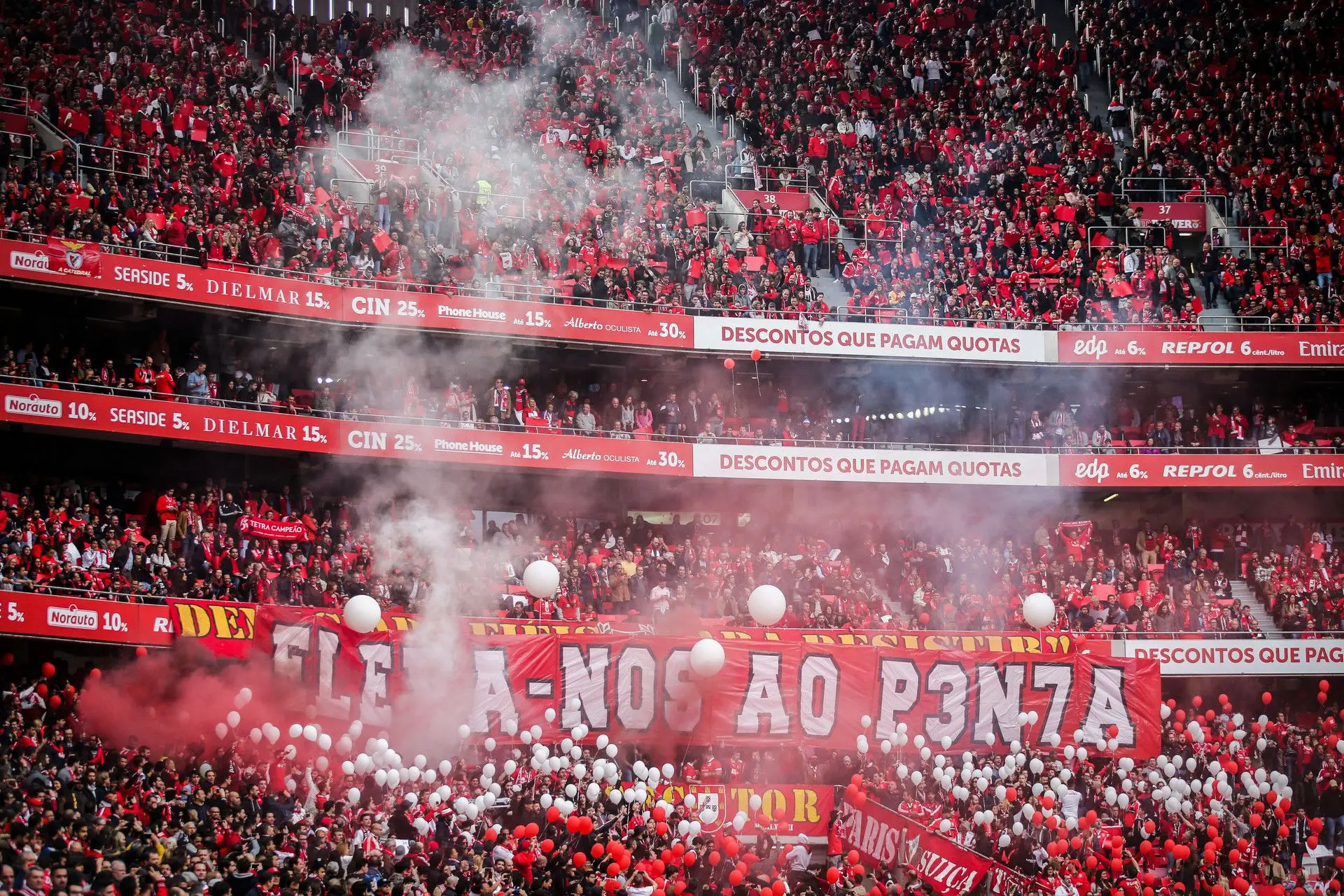 Benfica punido com um jogo à porta fechada