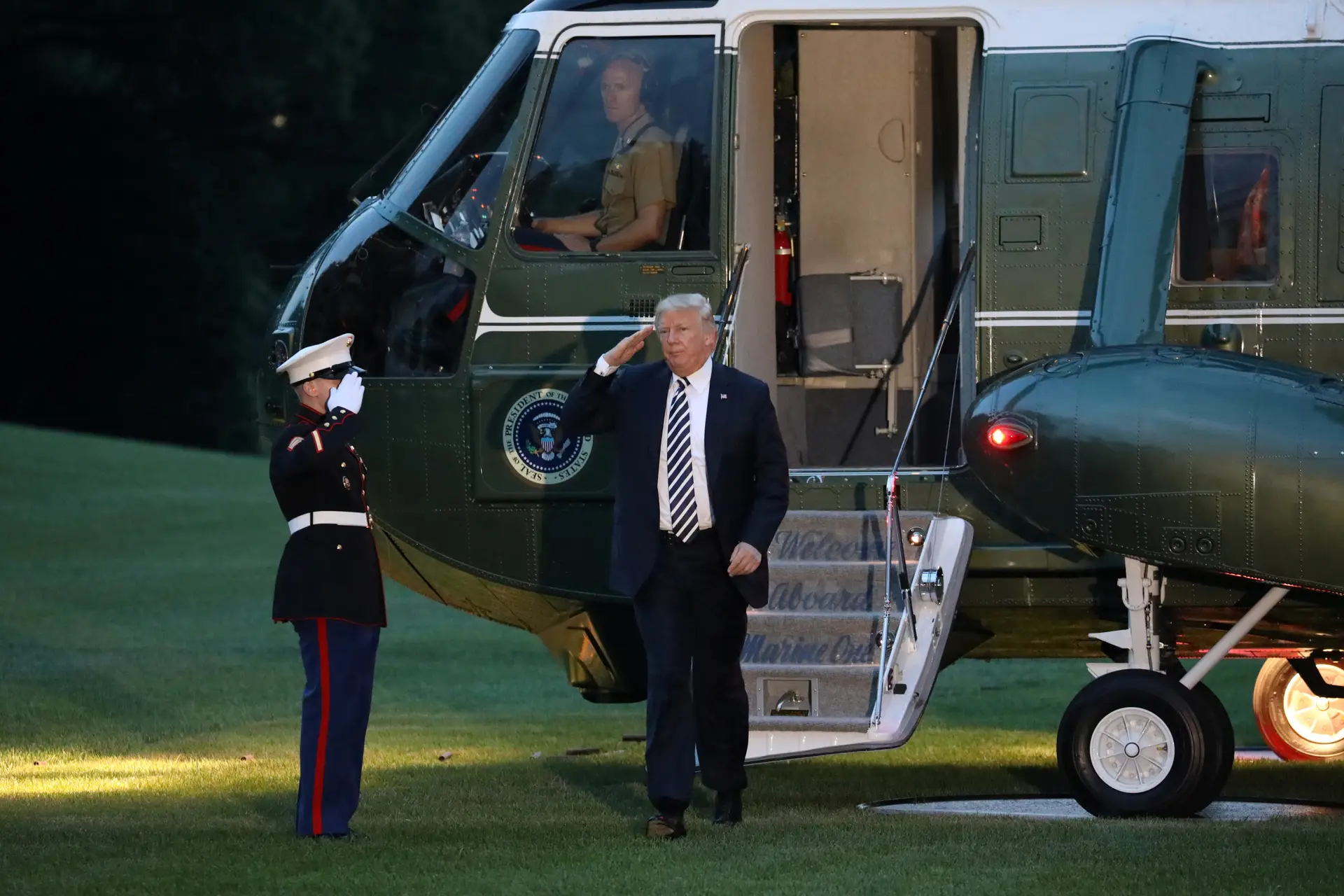 Trump retém 100.000 páginas de informação sobre o seu candidato ao Supremo