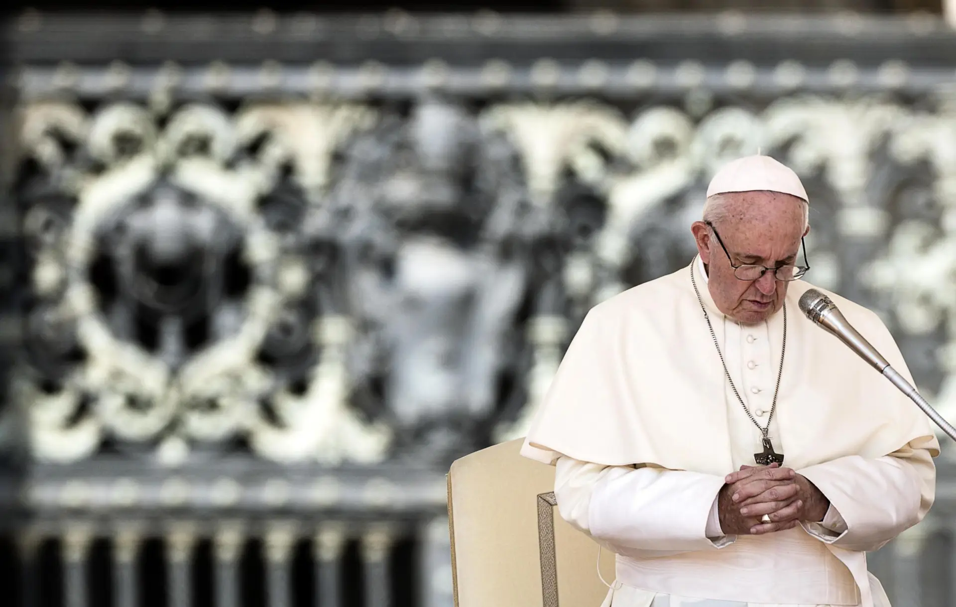 Papa diz que Igreja está empenhada em combater abusos sexuais de menores
