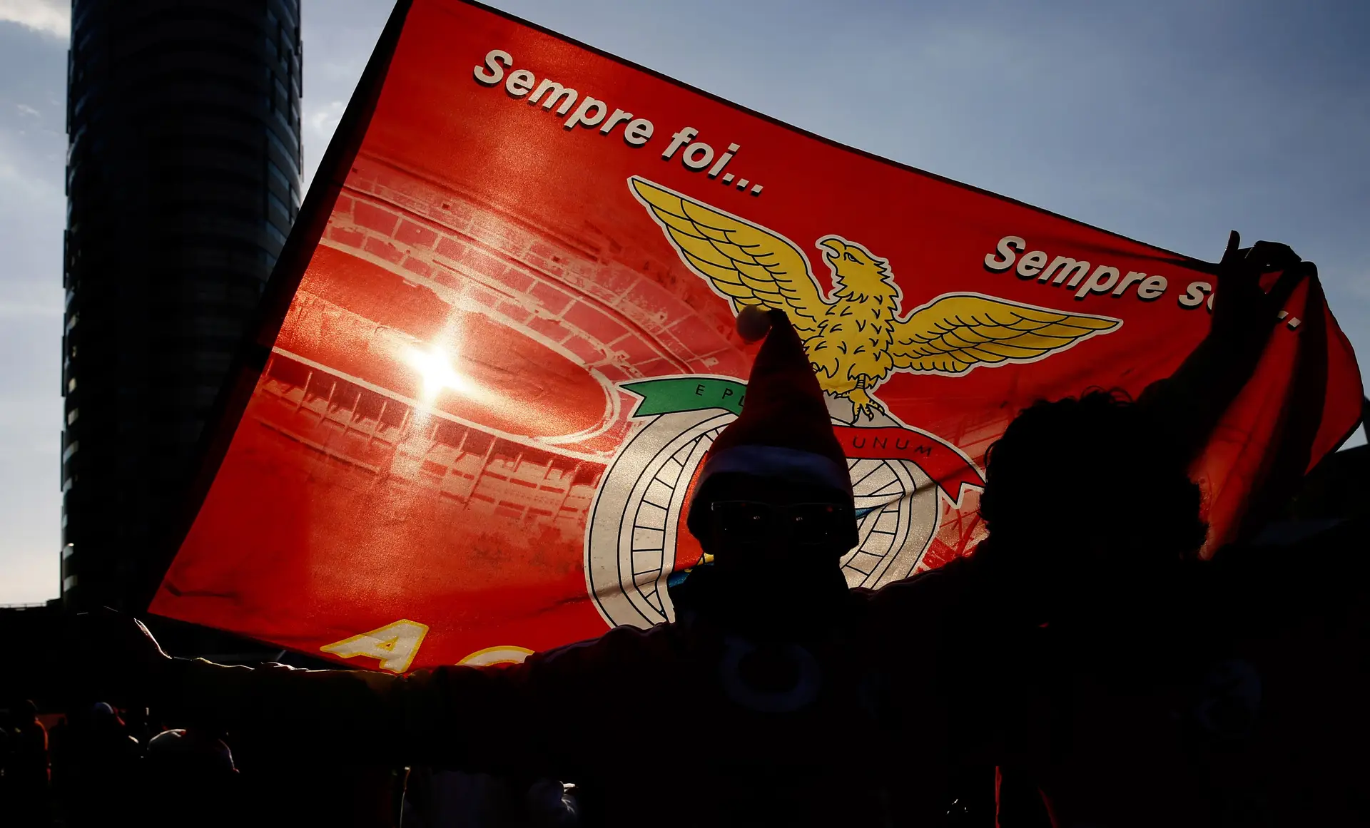 Benfica SAD diz que MP insiste na "busca errada e não sustentada" da sua responsabilização