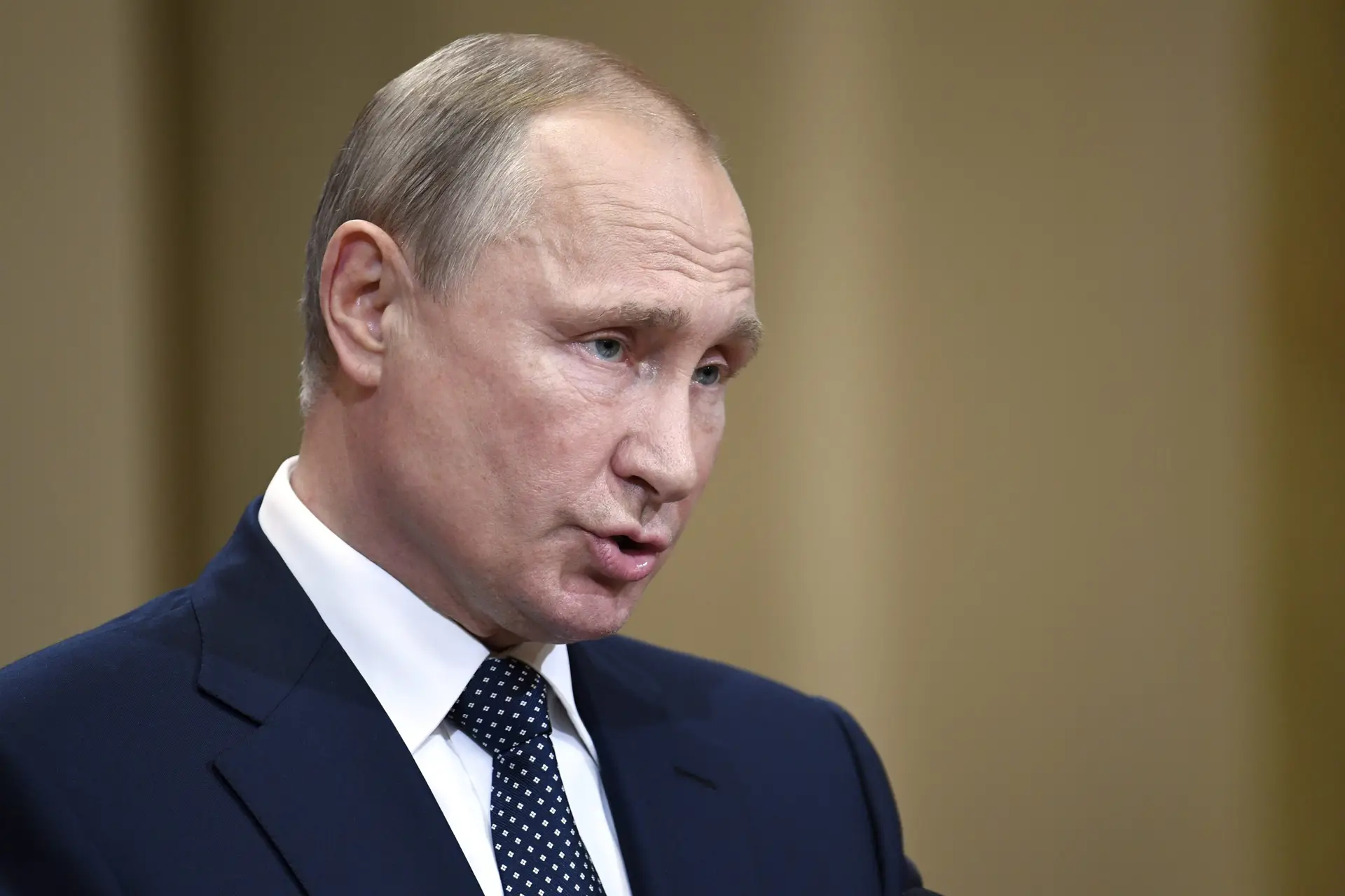 Moscovo denuncia "manipulação de informação" após identificação de suspeitos russos