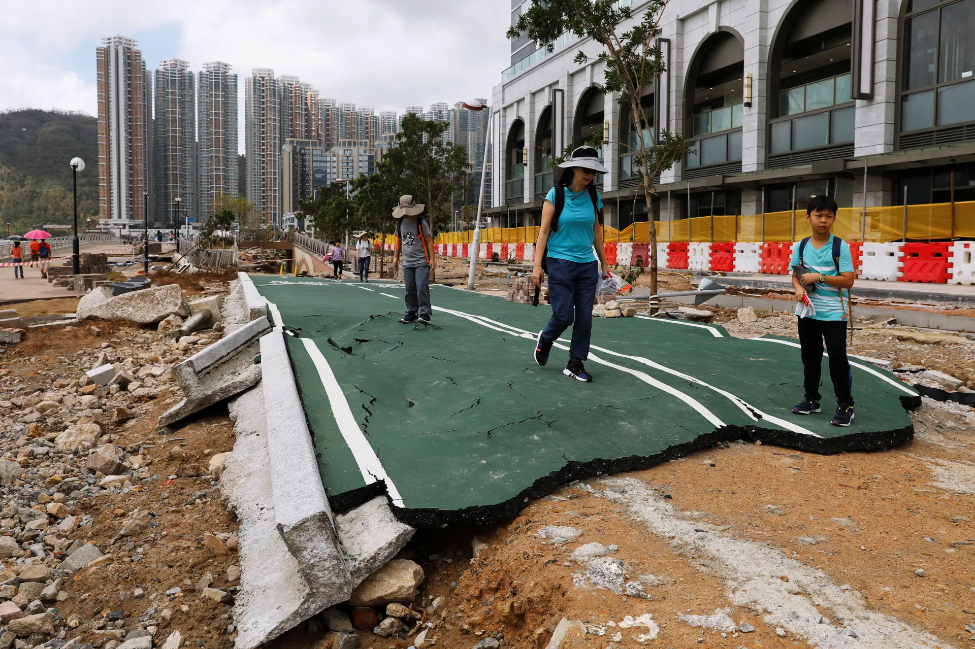 Sobe para 74 o número de mortos nas Filipinas devido à passagem do tufão Mangkhut