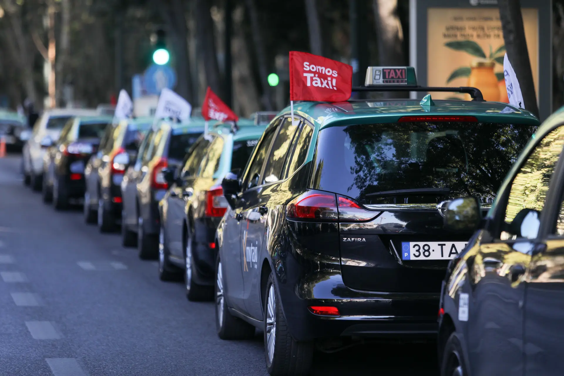 Carris aumenta circulação para fazer face à greve de taxistas