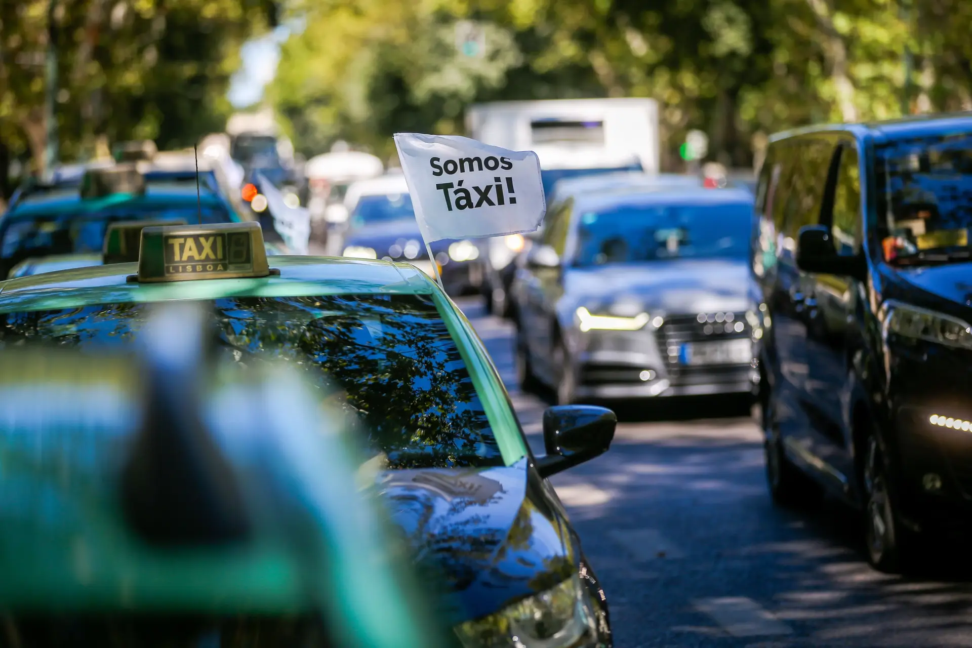 Taxistas querem reunião urgente com Marcelo e Costa "hoje ou amanhã"