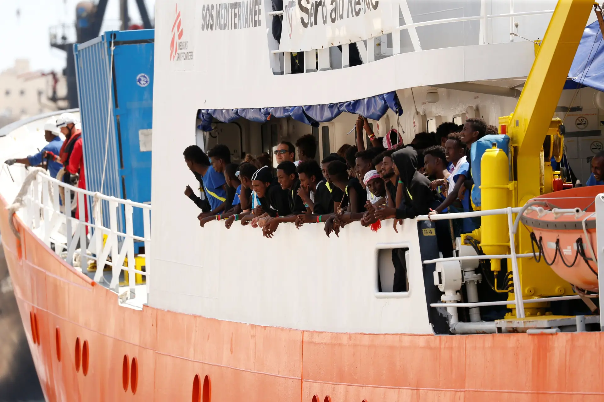 Organizações de direitos humanos apelam para registo de navio "Aquarius"