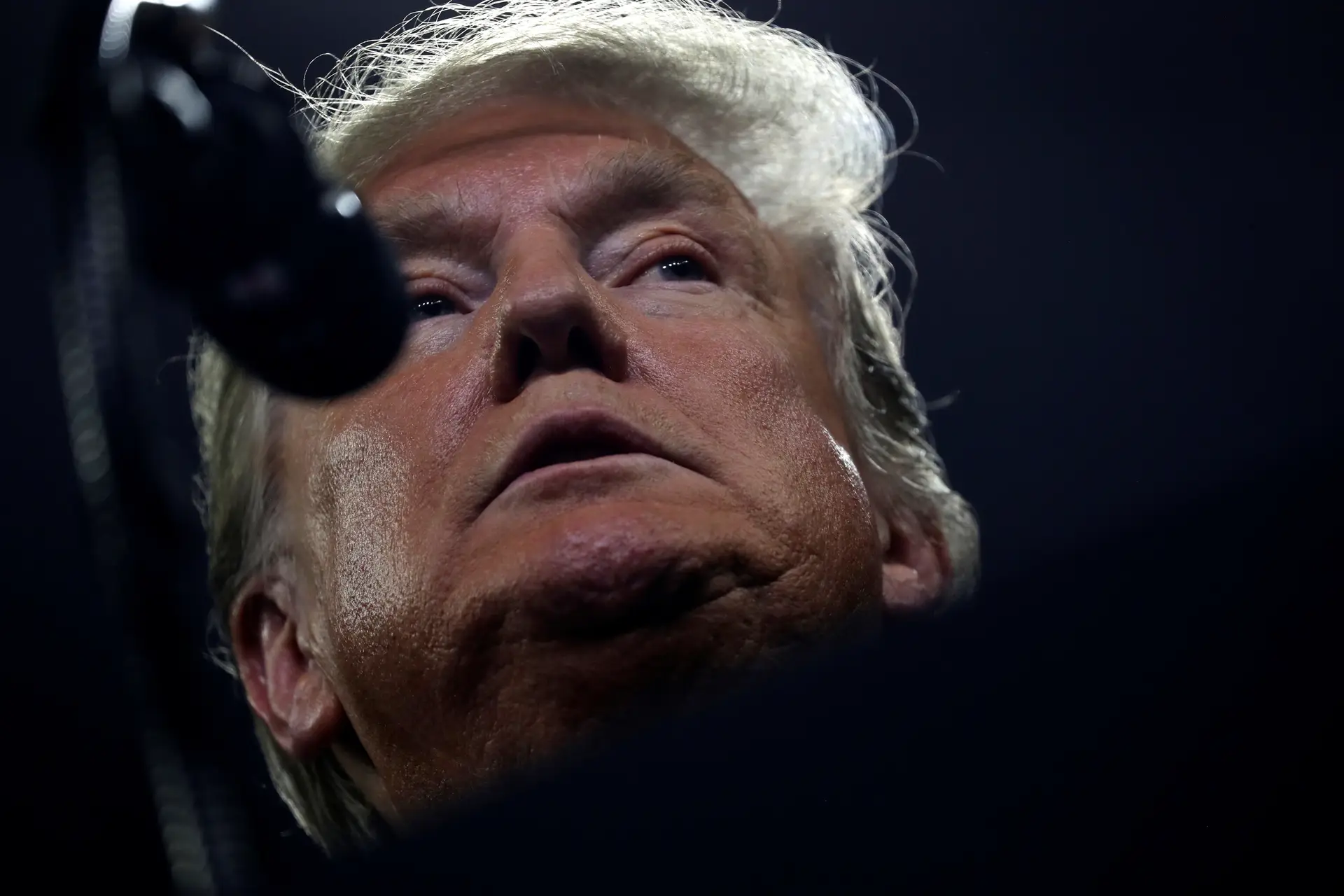 Donald Trump terá ajudado a família a fugir ao fisco