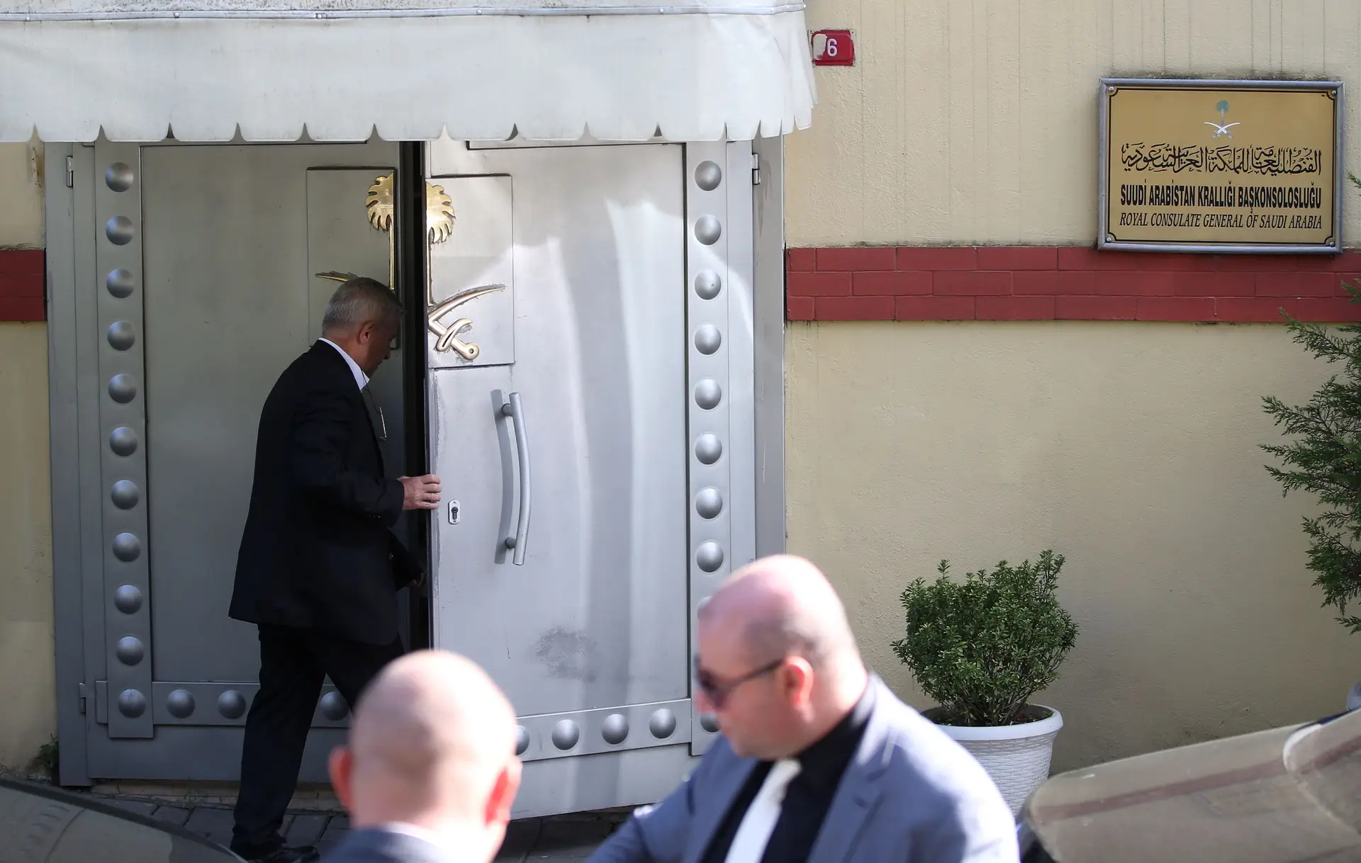 O consulado da Arábia Saudita em Istambul, na Turquia, onde o jornalista Khashoggi saudita Jamal Khashoggi terá ido antes de desaparecer na passada terça-feira, 2 de outubro de 2018.