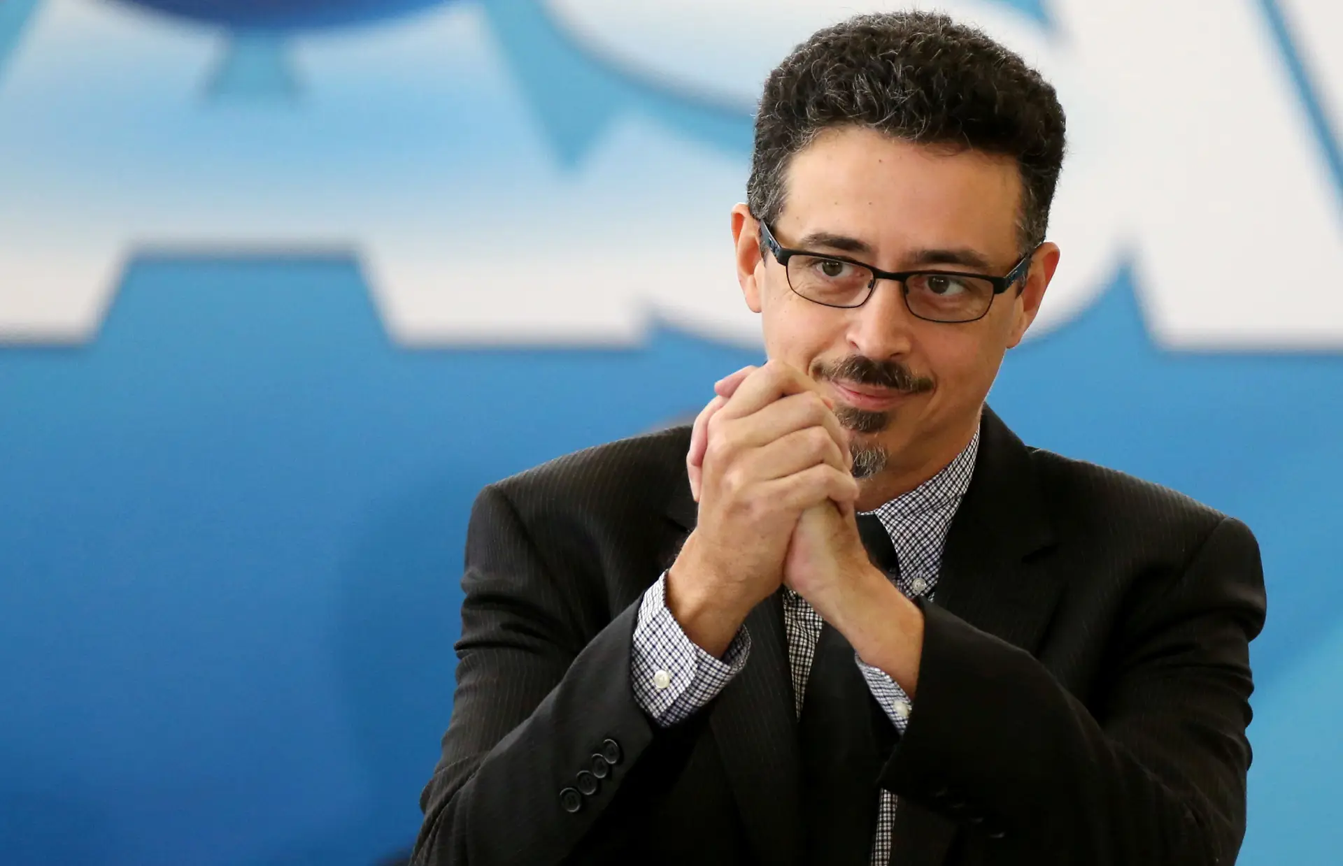 Ministro brasileiro avisa que vencedor das presidenciais terá de fazer alianças