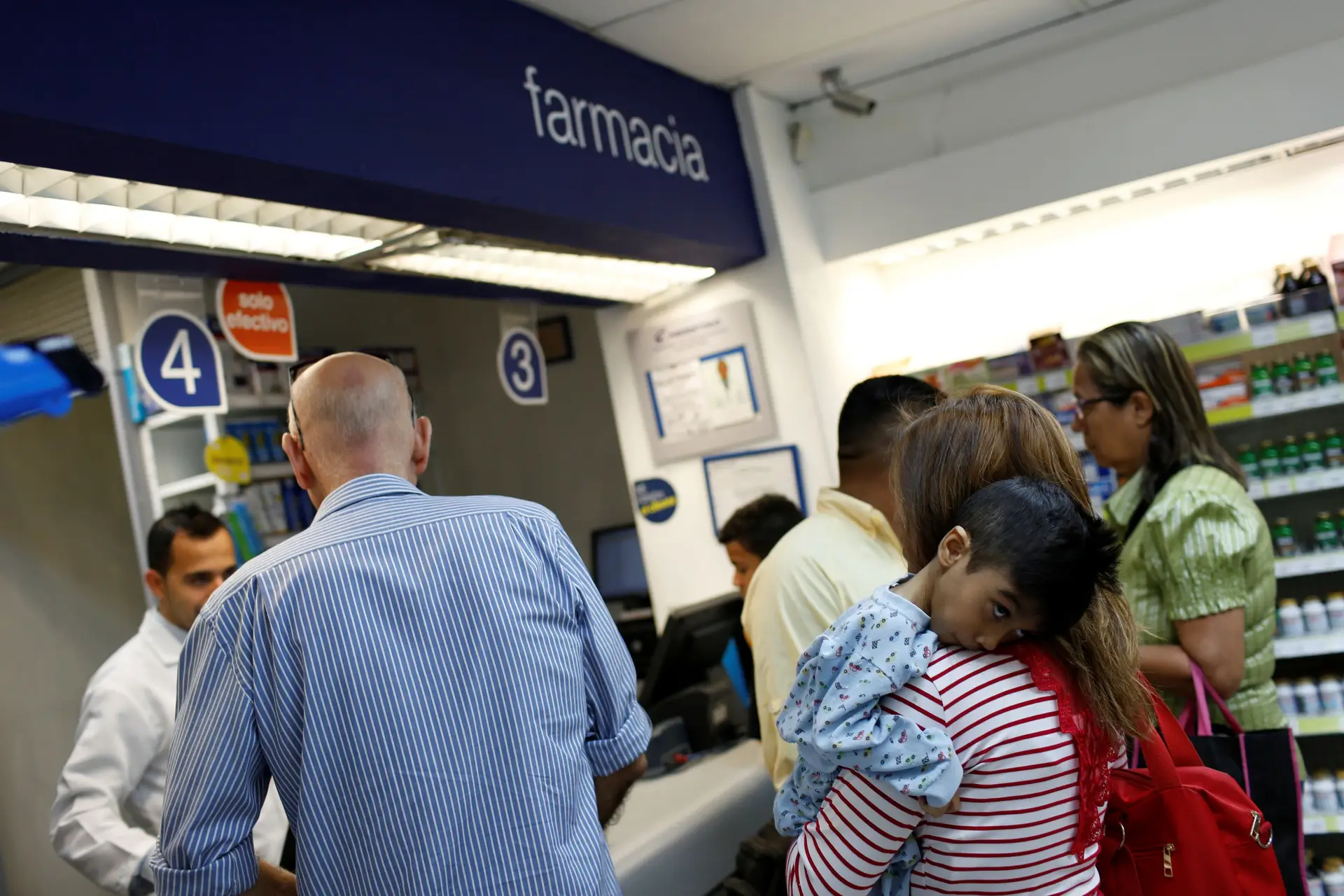 Venezuela fixa preço de medicamentos durante 90 dias