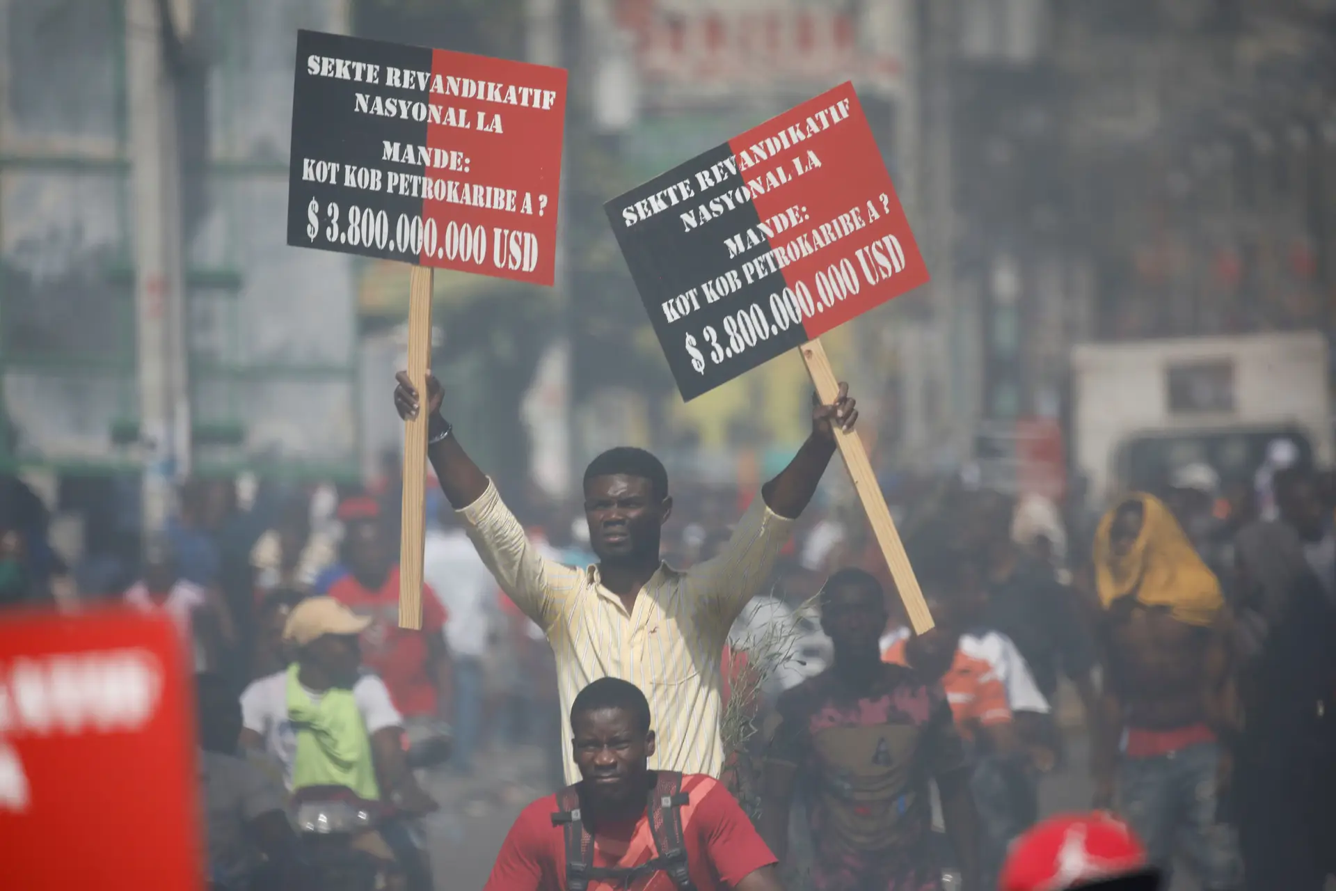 Violentos protestos no Haiti contra a corrupção no poder