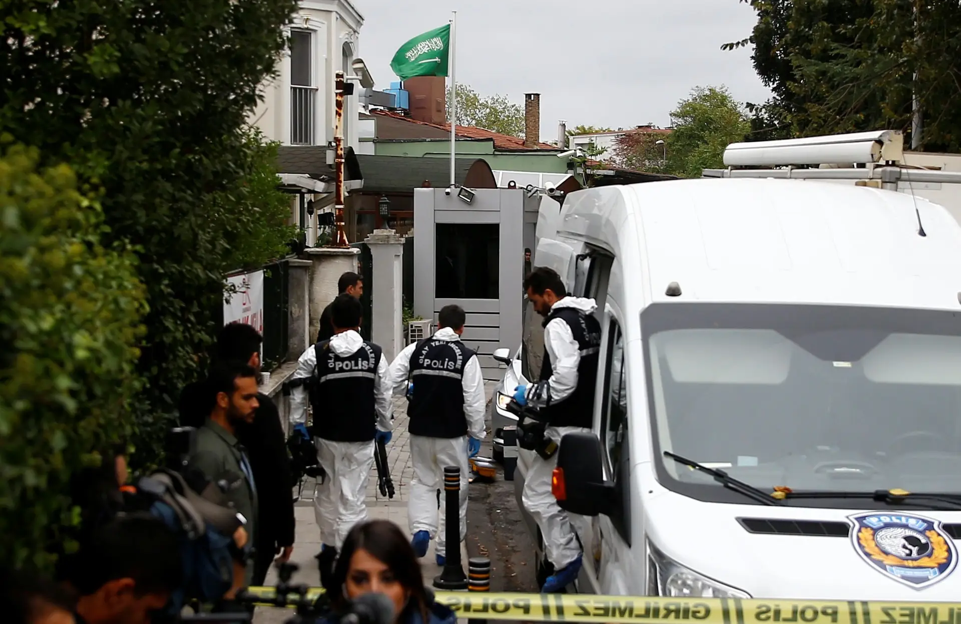 Polícia turca admite que restos mortais de Khashoggi foram enterrados na floresta