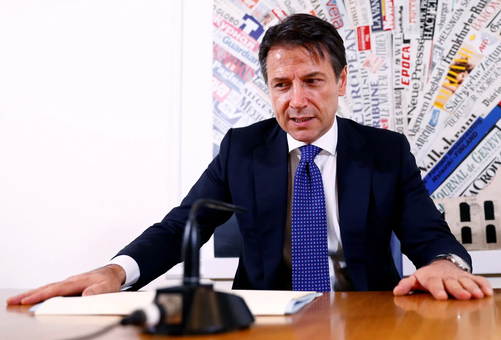 Itália mantém proposta orçamental apesar de reconhecer que viola regras da UE