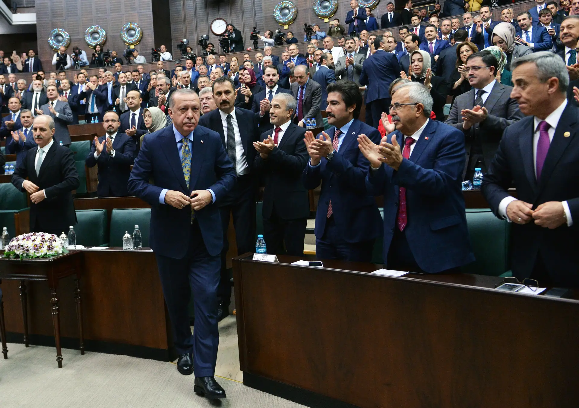 Erdogan fala com família do jornalista Jamal Khashoggi e promete esclarecer assassínio