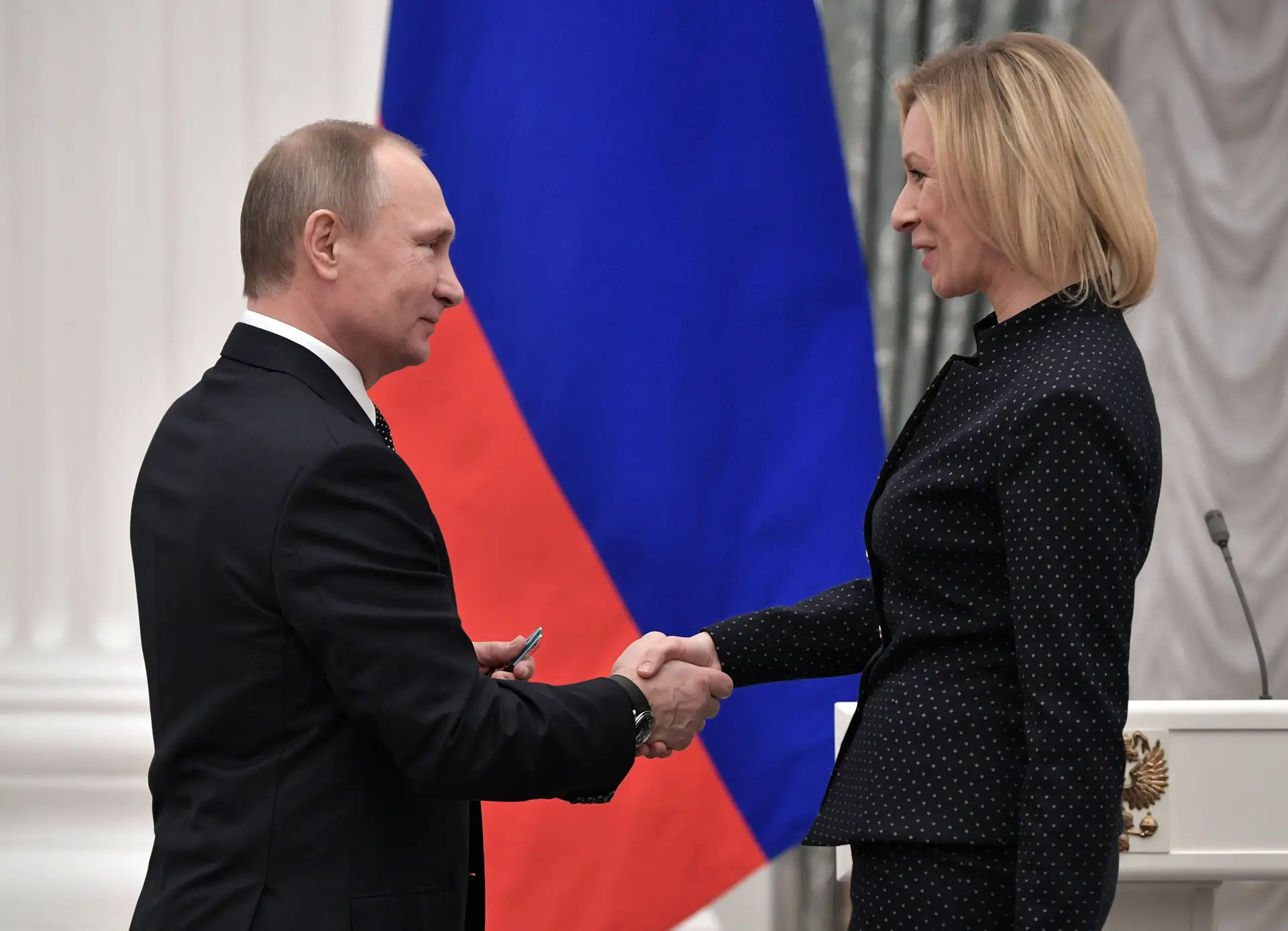 Prémio Sakharov para Oleg Sentsov é decisão "completamente politizada"