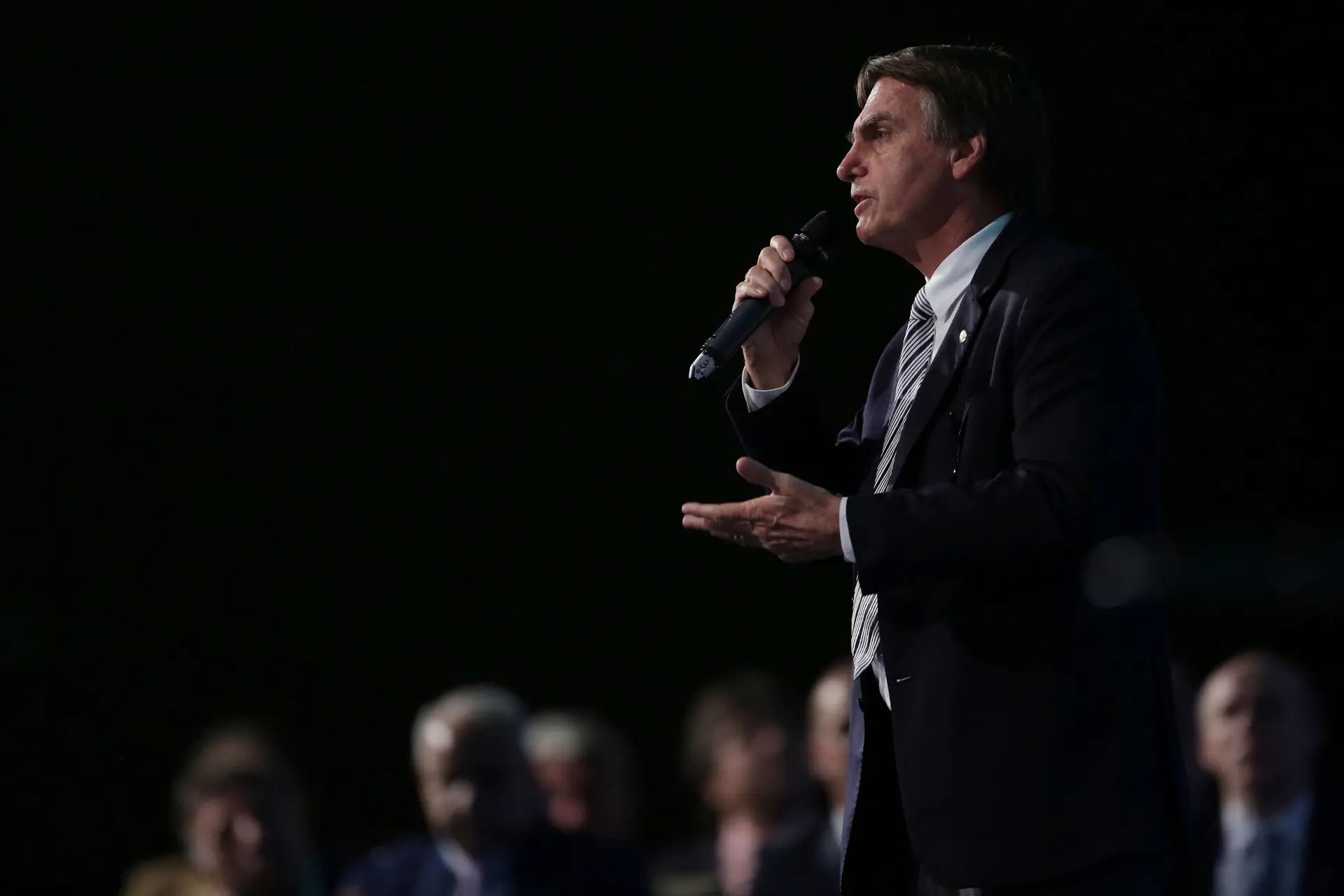 Bolsonaro diz que possível libertação de Lula mostraria que o crime compensa