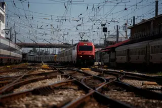 Governo garante que está a ser feito investimento na ferrovia