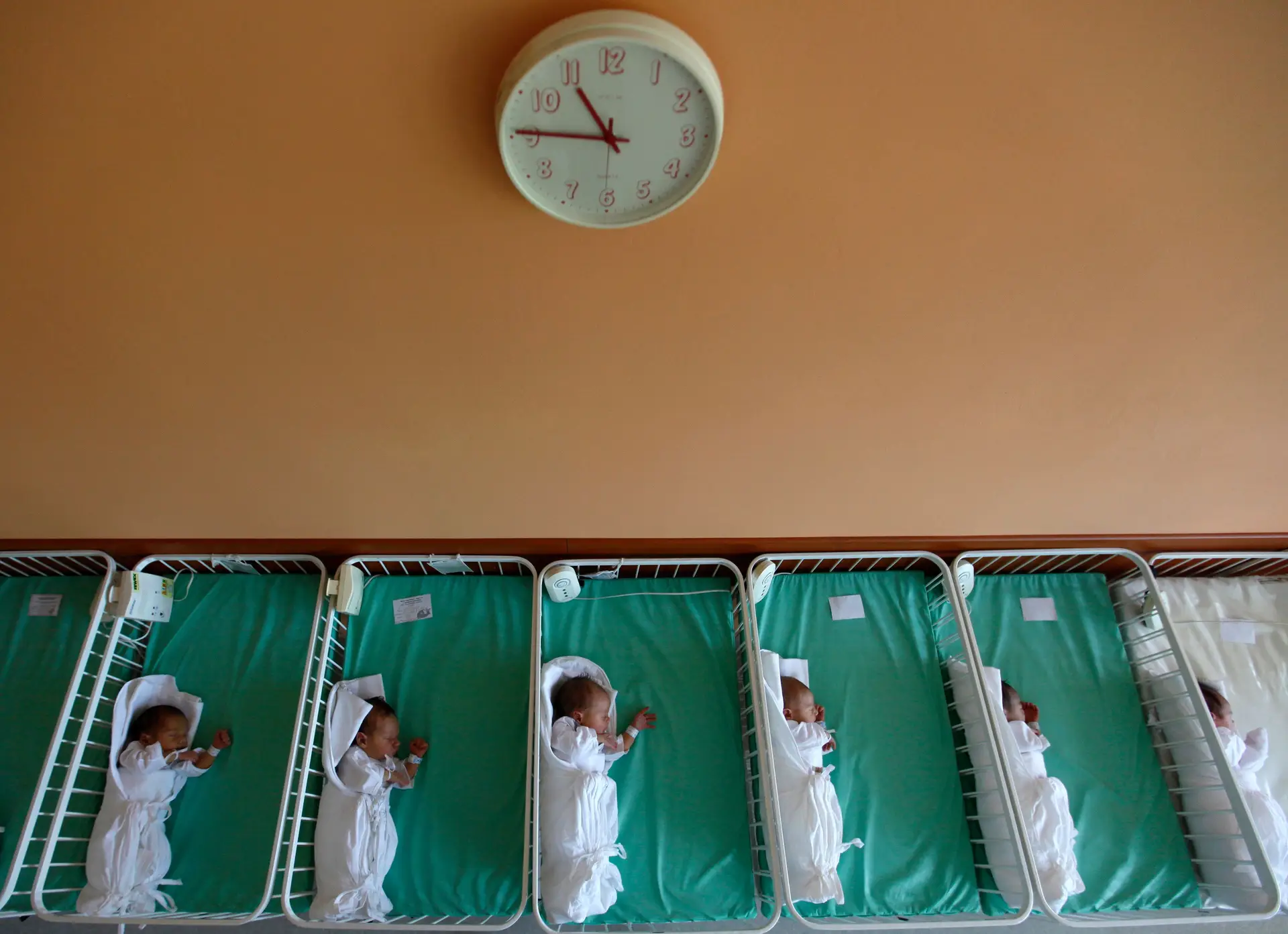 Estão a nascer mais bebés em Portugal