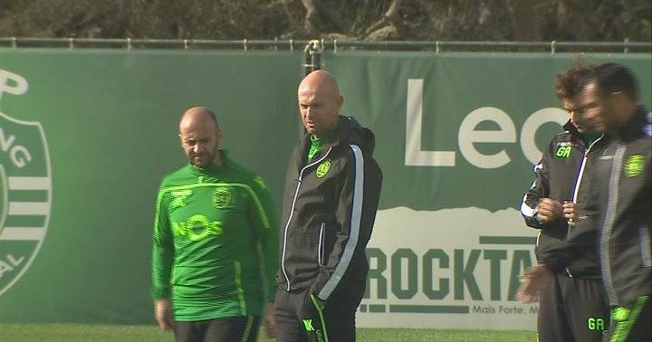Keizer vai estrear-se como treinador do Sporting frente ao Lusitano de ...