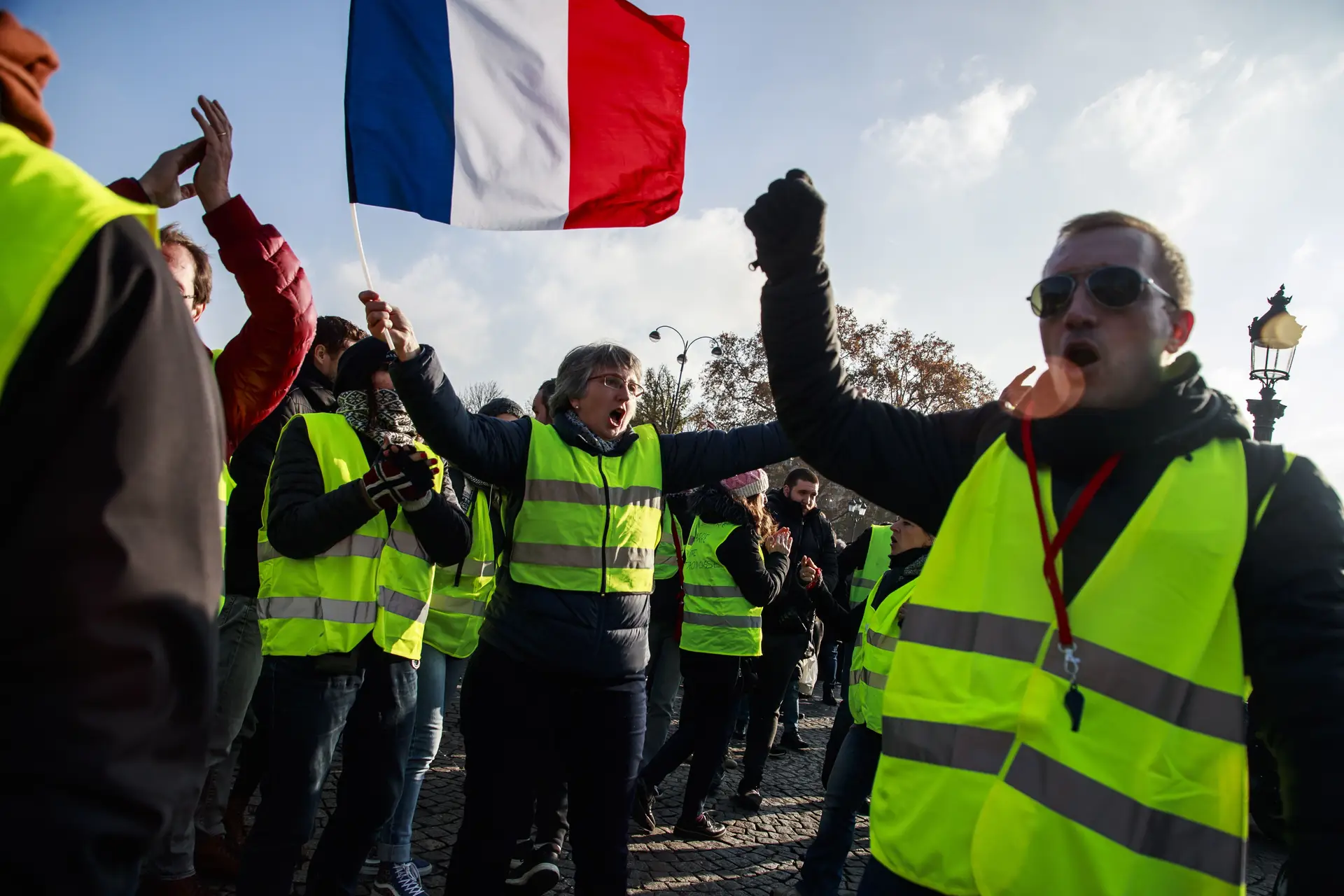 "Surpresa" é a arma dos "coletes amarelos" na manifestação em Paris
