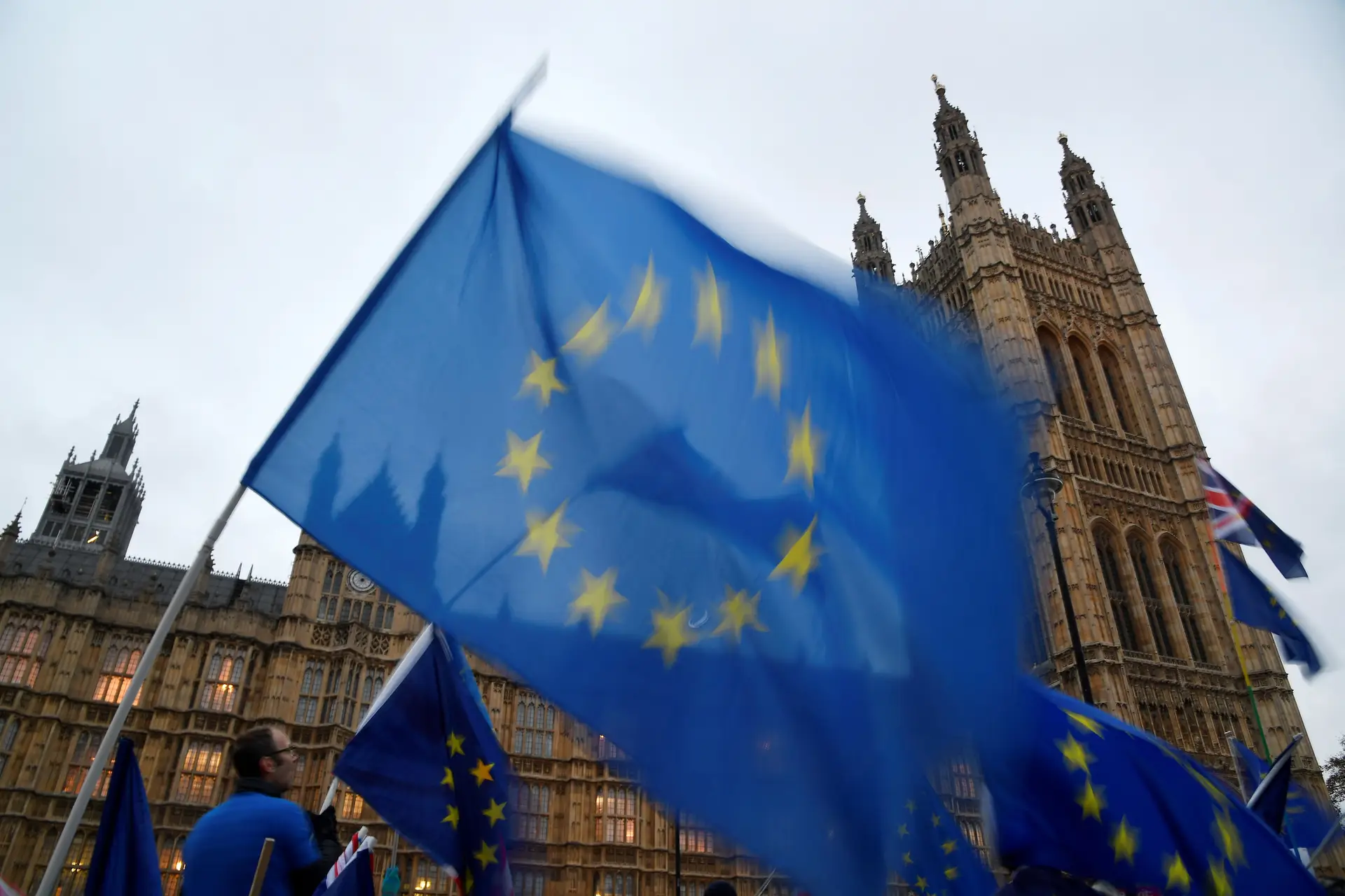 Tribunal Europeu de Justiça reúne de emergência com Brexit em cima da mesa