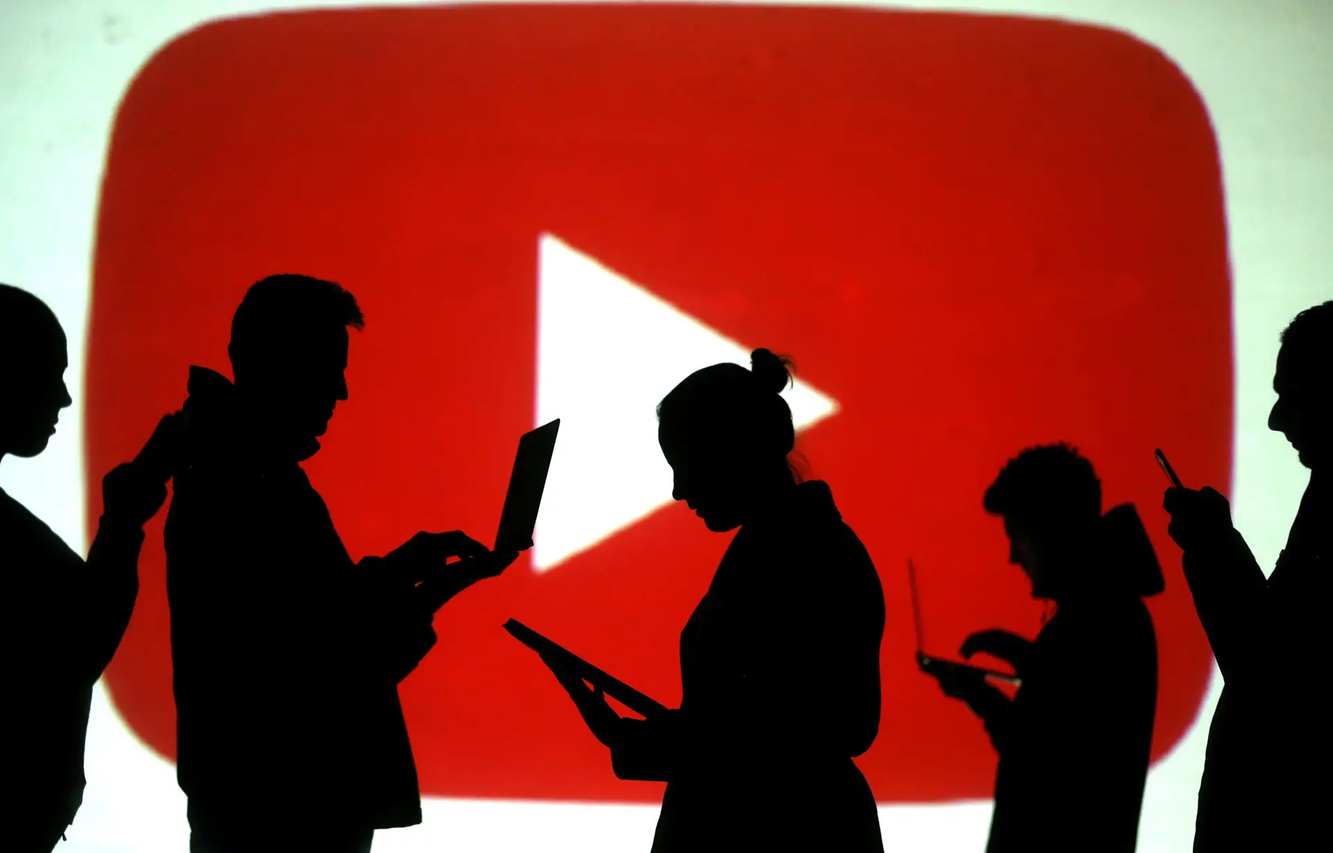 Youtube encaminha milhões de utilizadores para a desinformação sobre alterações climáticas