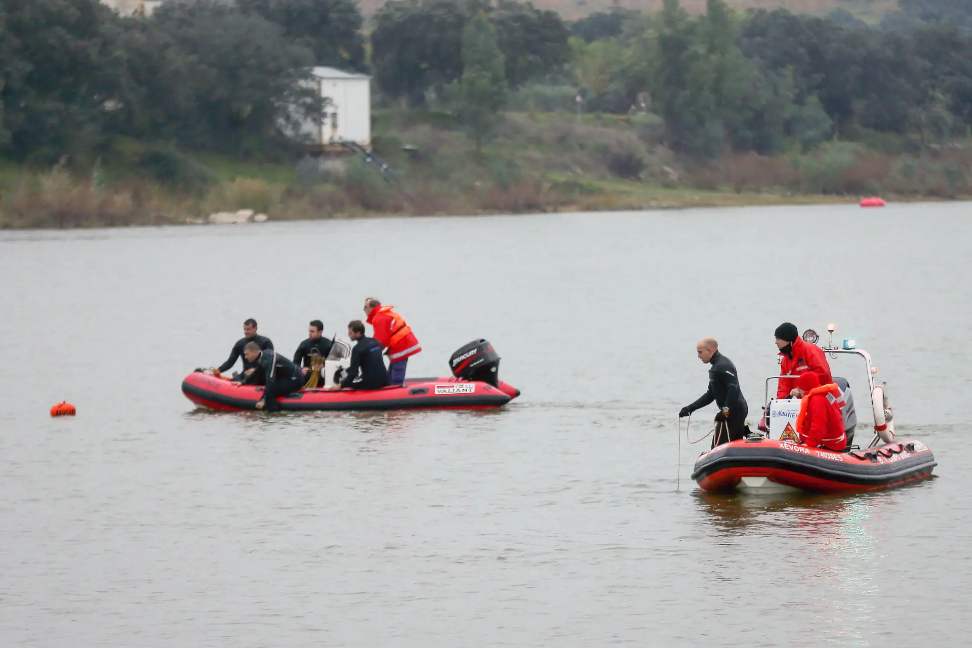 Britânico desaparecido no rio Guadiana há mais de 10 dias encontrado morto  - SIC Notícias