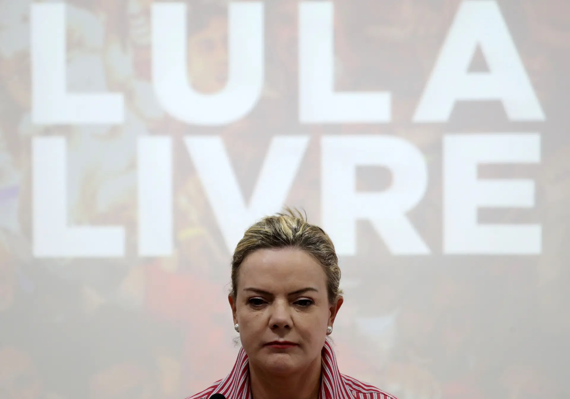 Líder do PT com esperança que Lula da Silva saia da prisão antes do Natal