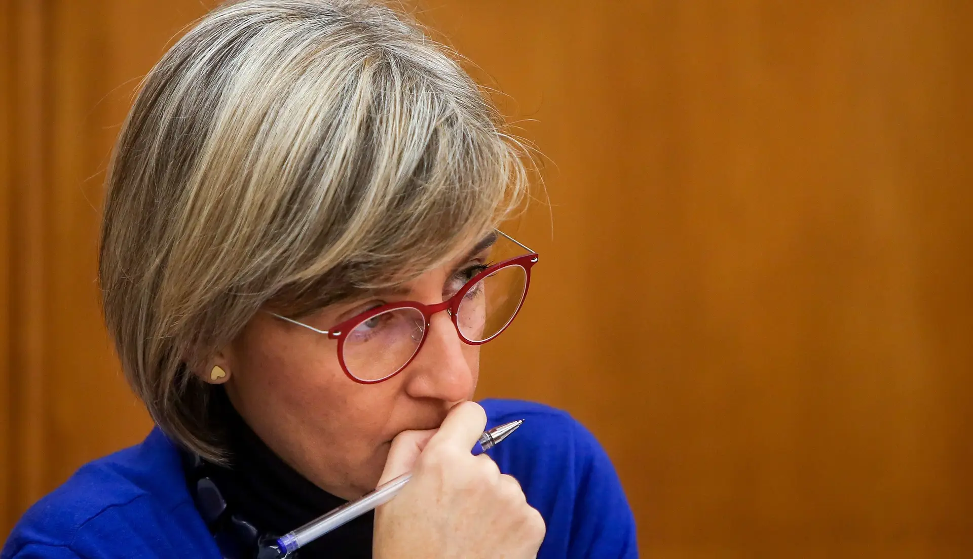 Ministra da Saúde recua na Lei da Bases para agradar à direita