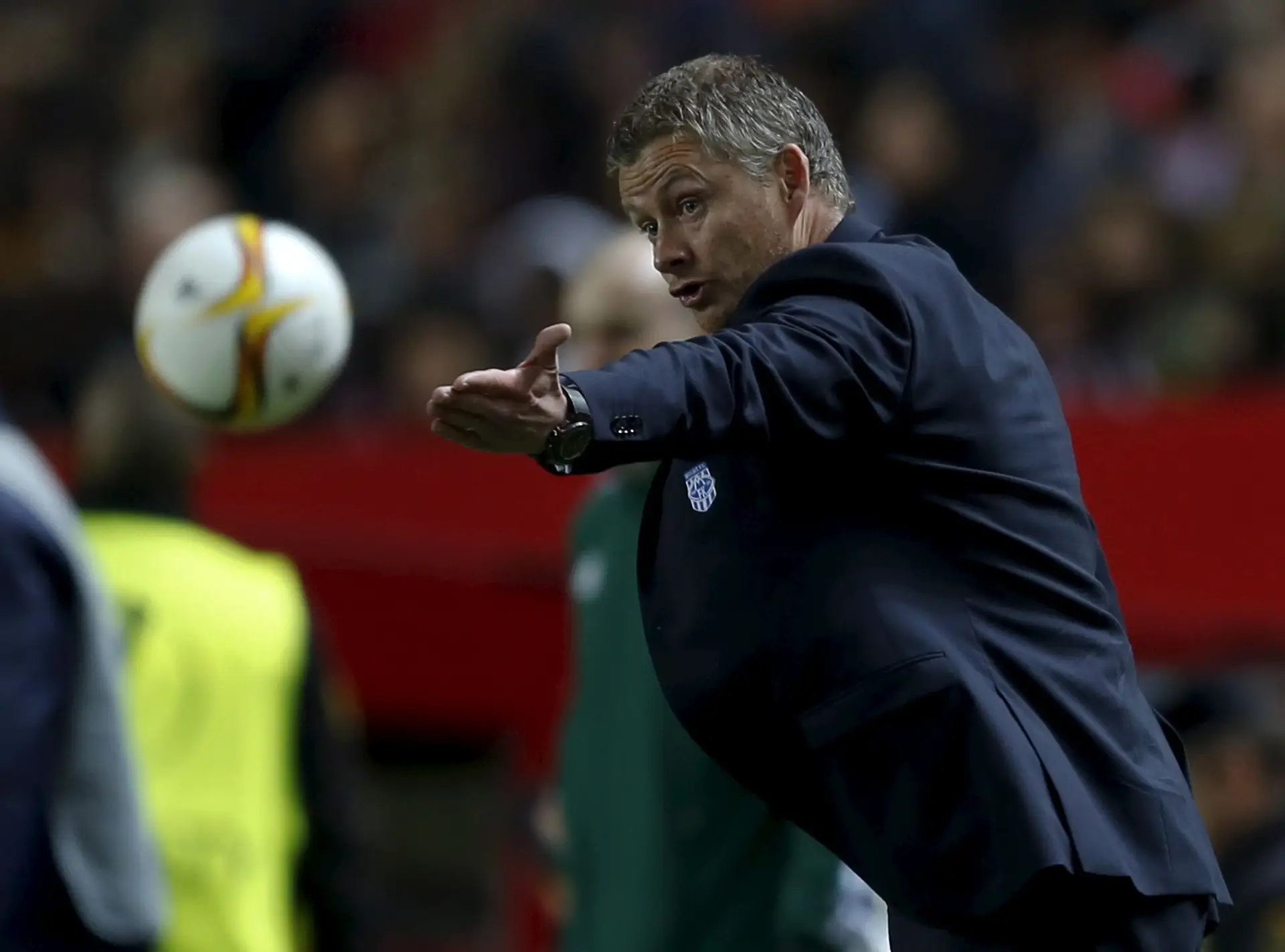 Manchester United nomeia substituto de Mourinho