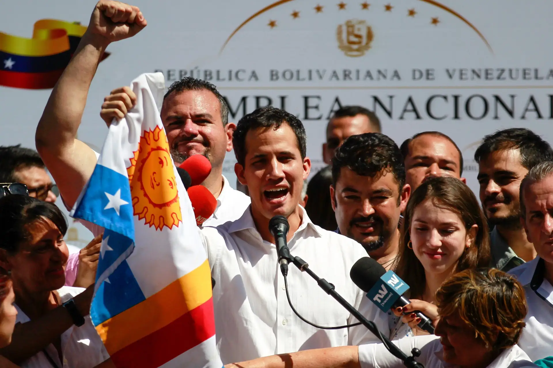 Governo venezuelano afasta elementos que detiveram presidente do Parlamento