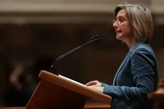 Ministra afirma que Lei de Bases da Saúde reforça papel do Estado