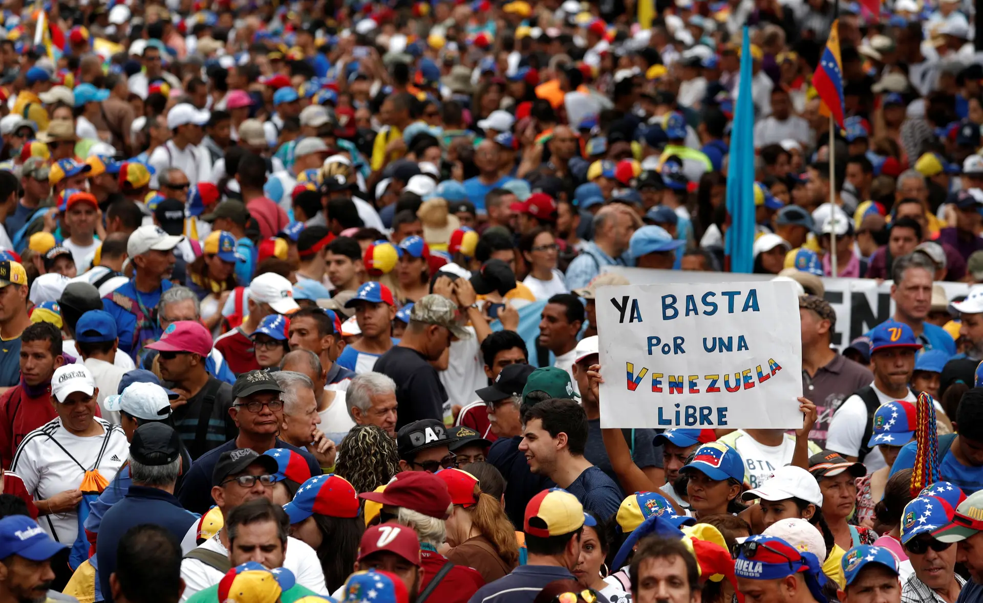 Quatro mortos durante protestos contra Nicolás Maduro na Venezuela