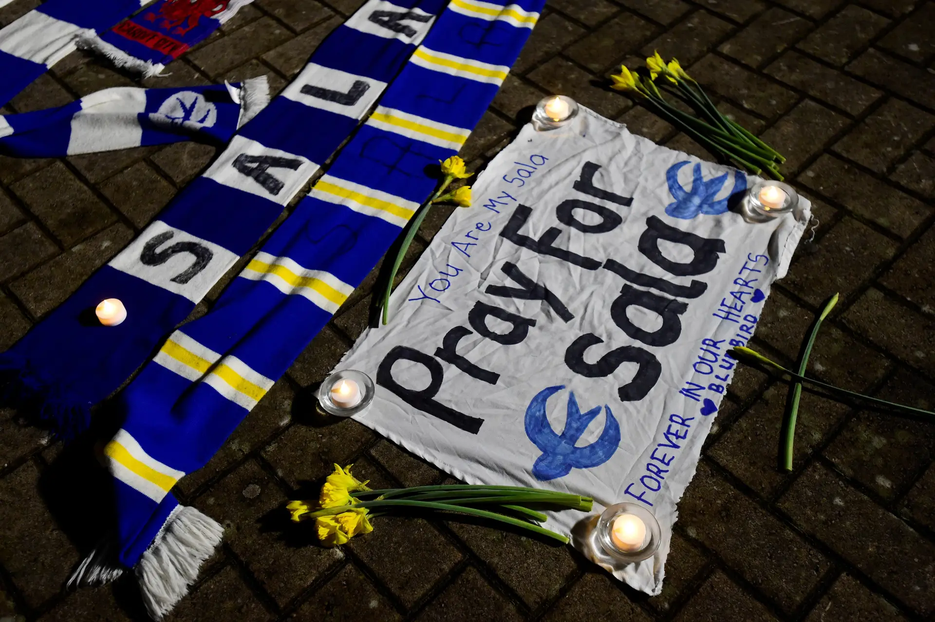 Jogos da Liga inglesa vão ter minuto de silêncio por Emiliano Sala