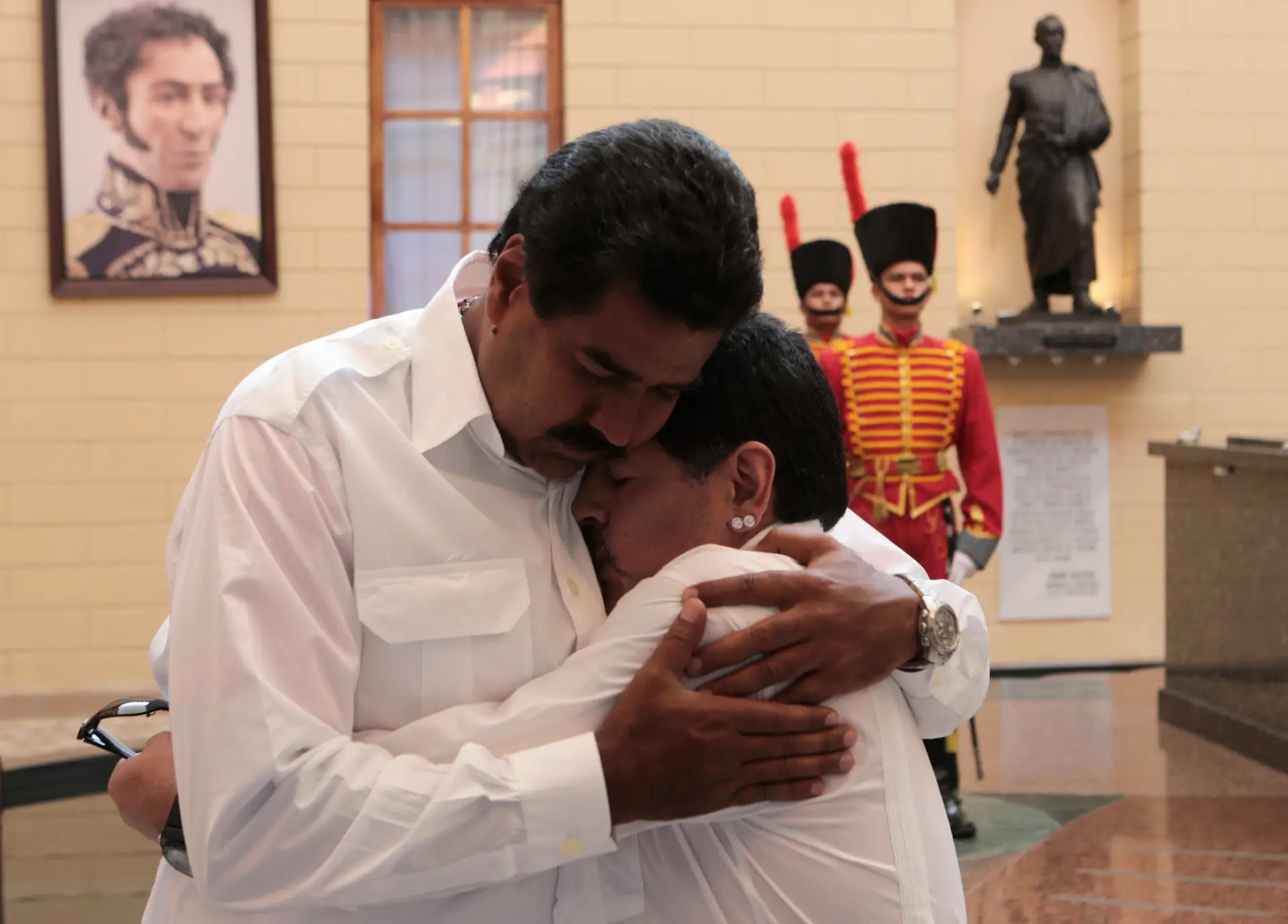 Maradona deixa mensagem de apoio a Maduro nas redes sociais