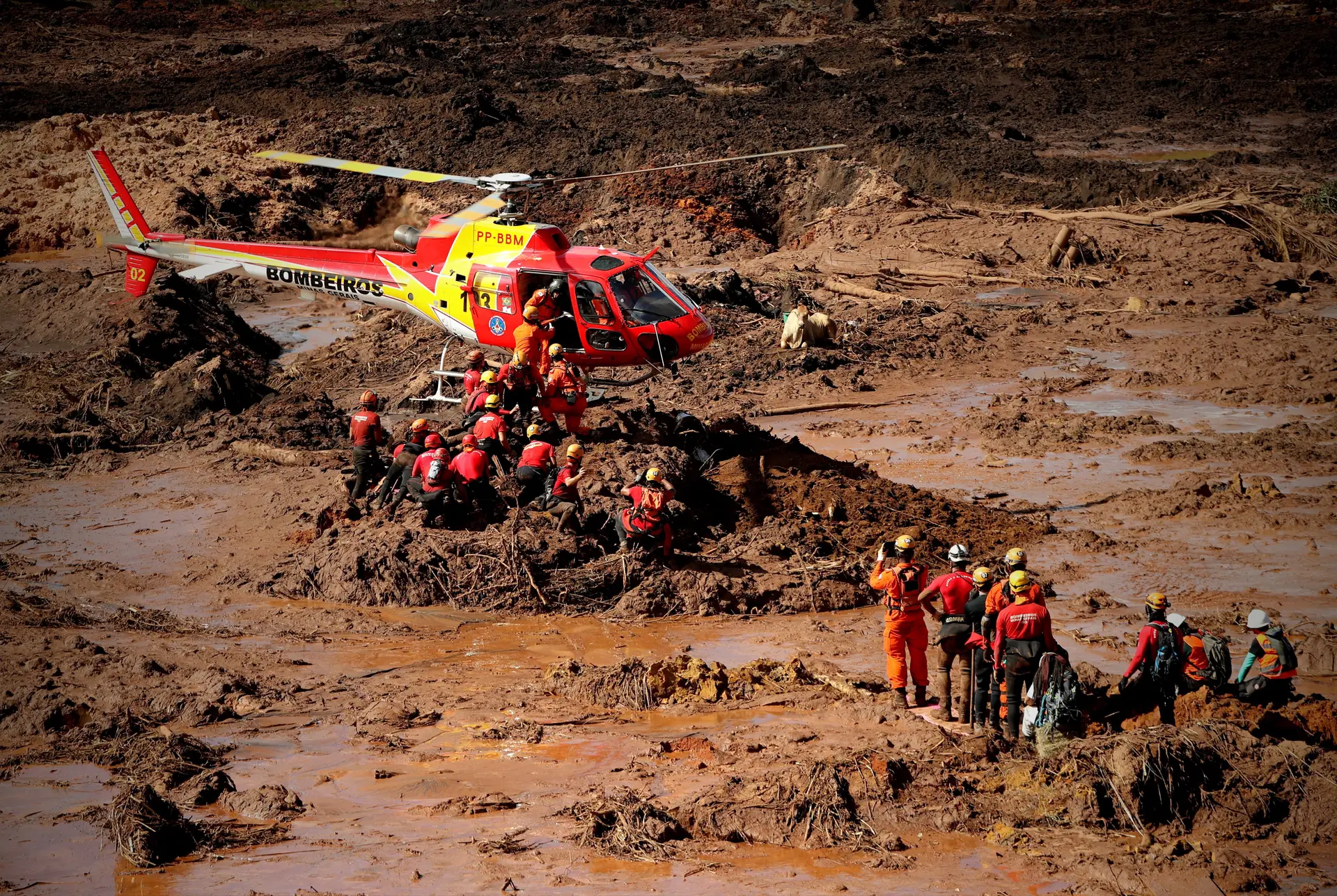 O desastre em Brumadinho provocou mais de 150 mortos, havendo ainda mais de 180 desaparecidos.