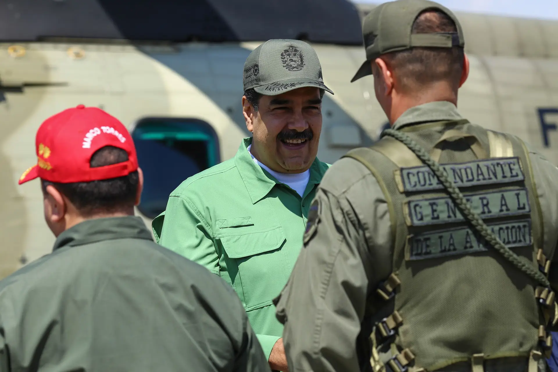Maduro acusa militares desertores de conspiração a partir da Colômbia