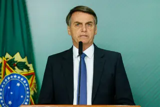 Bolsonaro publica vídeo obsceno e é alvo de críticas