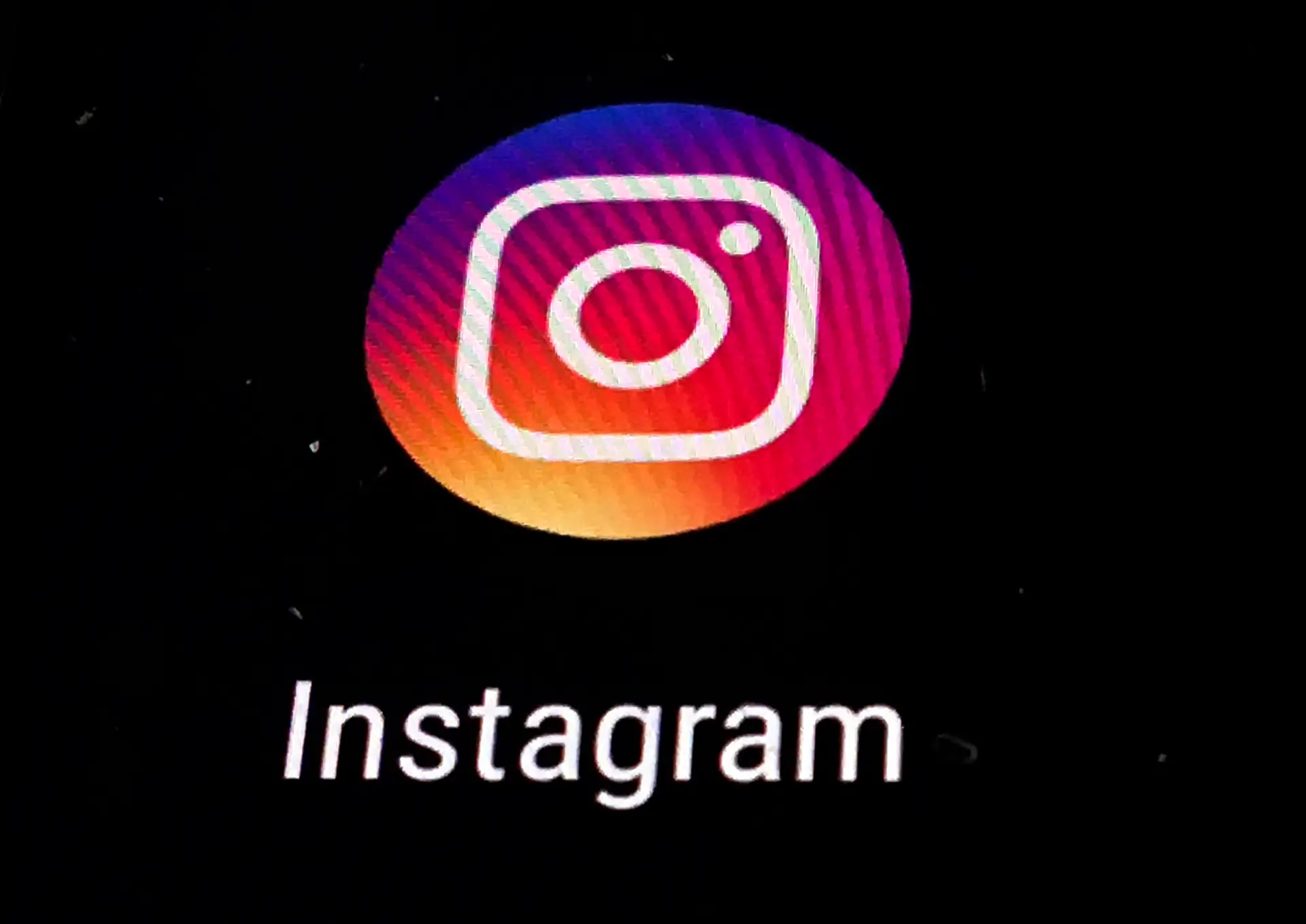 Instagram já proibia, mas agora vai eliminar imagens de automutilação