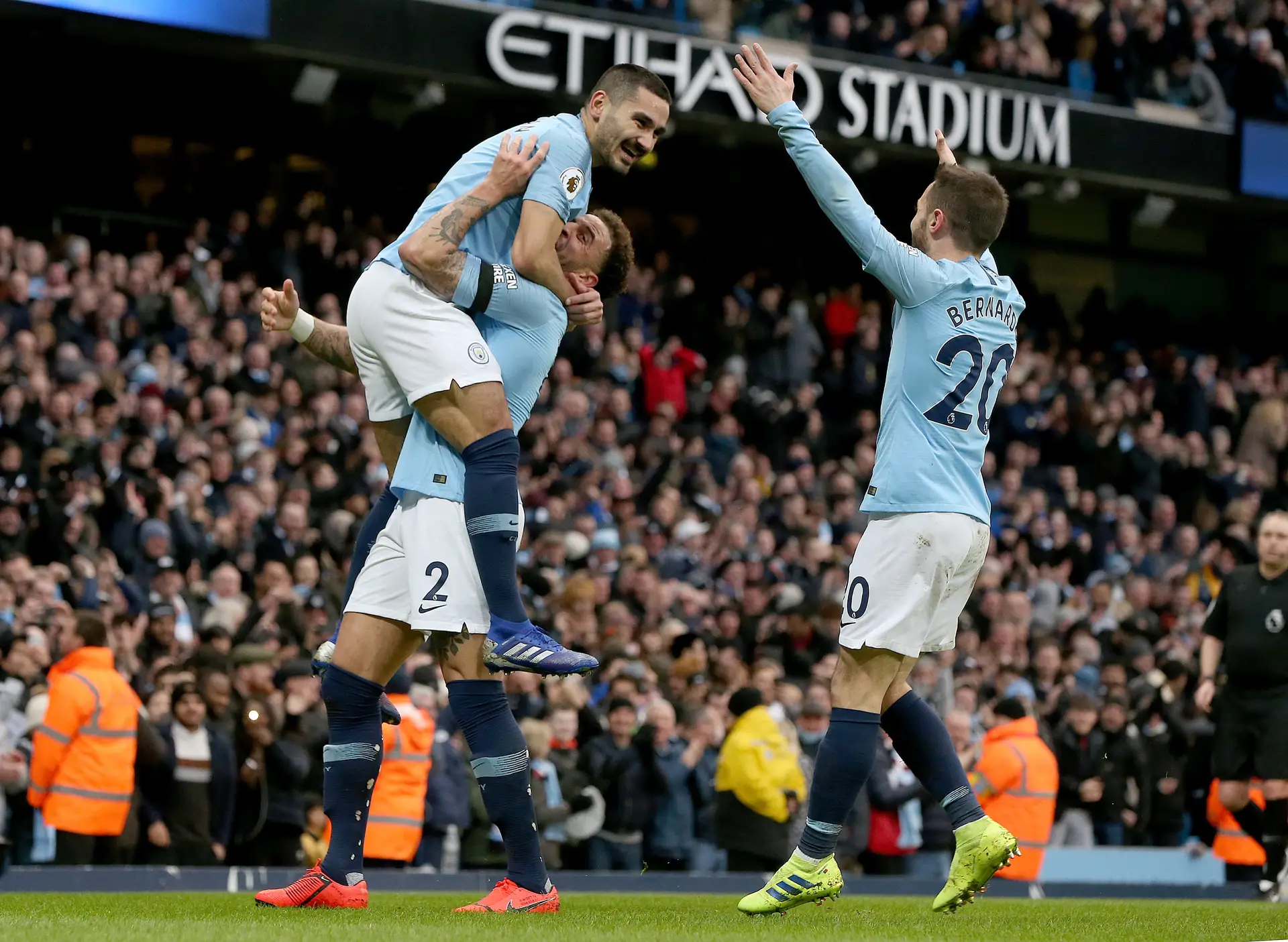Manchester City atropela Chelsea com a maior derrota em 28 anos