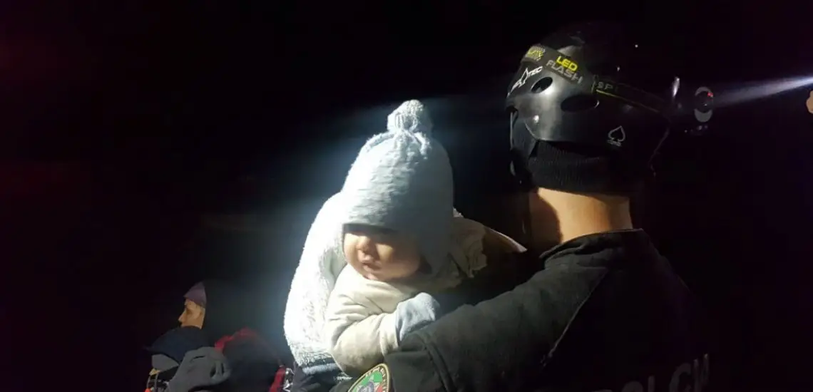 Resgate em Lesbos na madrugada de 10 de fevereiro.