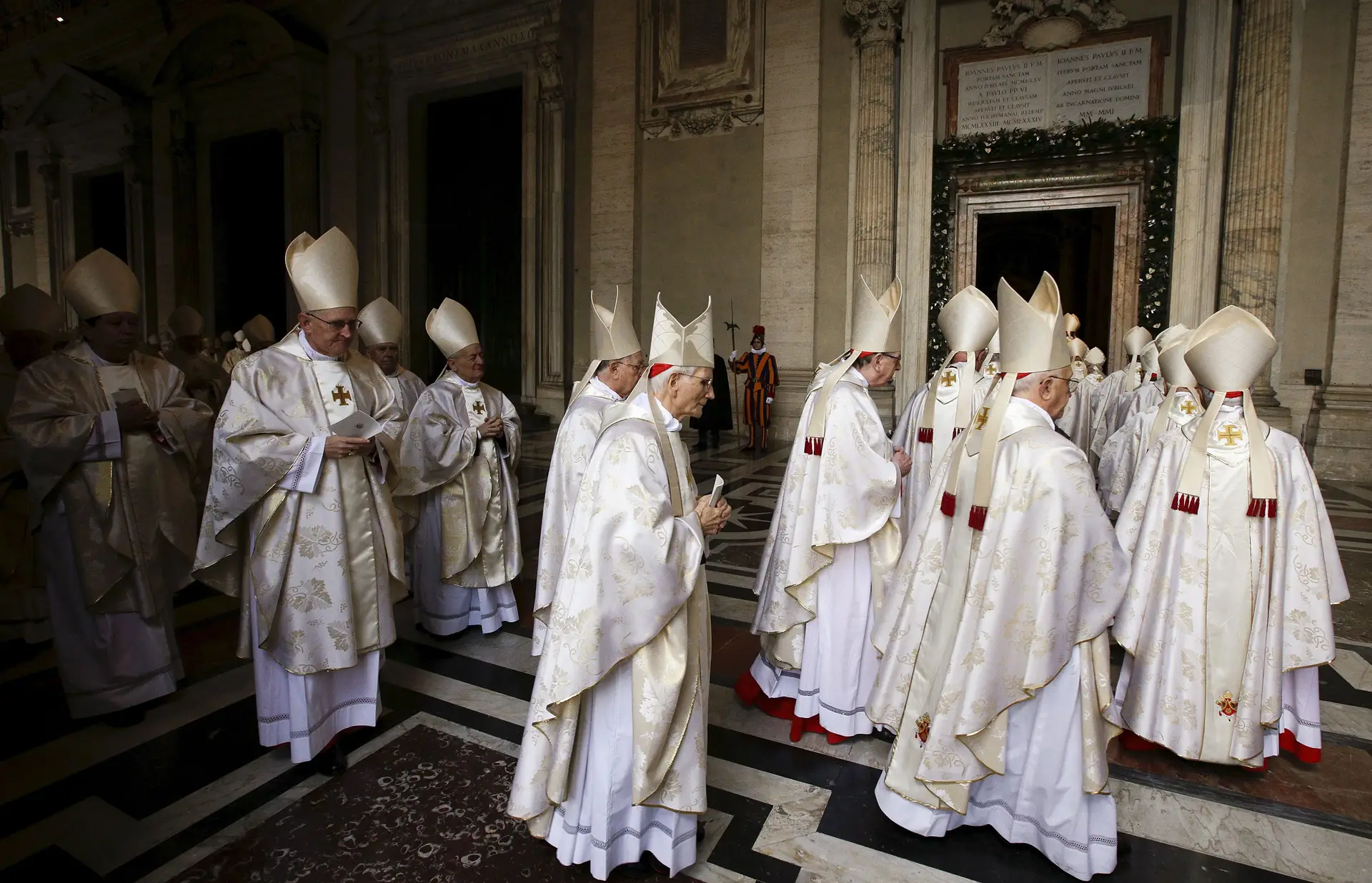Vaticano avança com 21 propostas de debate contra abusos sexuais