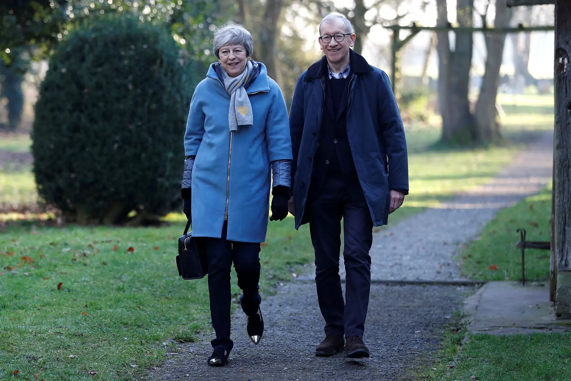 Theresa May recusa sair sem acordo da UE